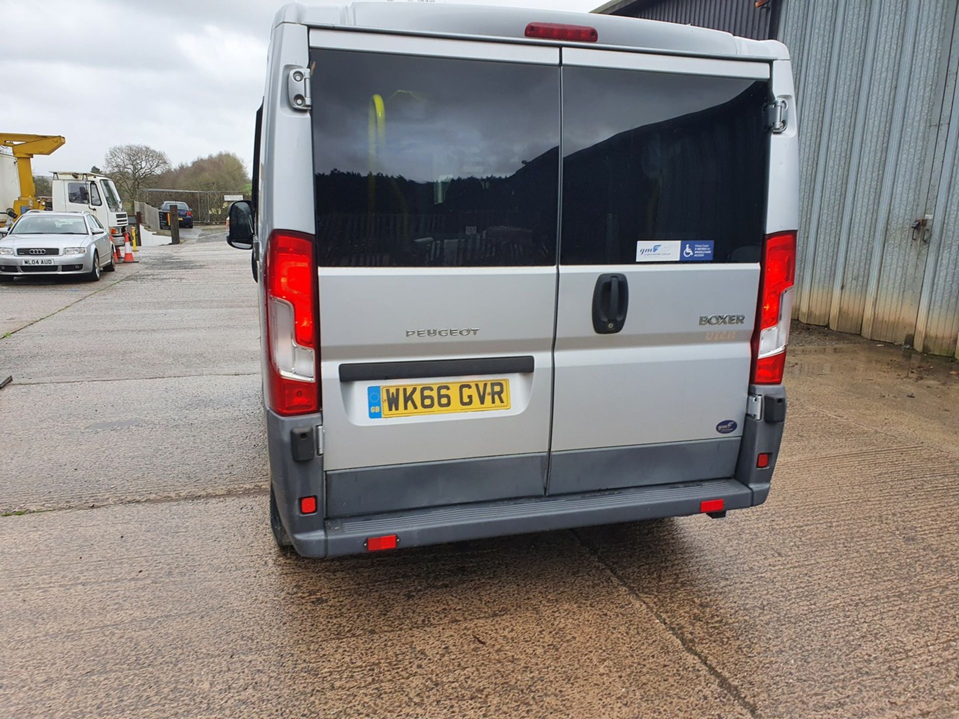 16/66 PEUGEOT BOXER 333 L1H1 HDI - 2198cc 5dr Minibus (Silver, 16k) - Image 19 of 33