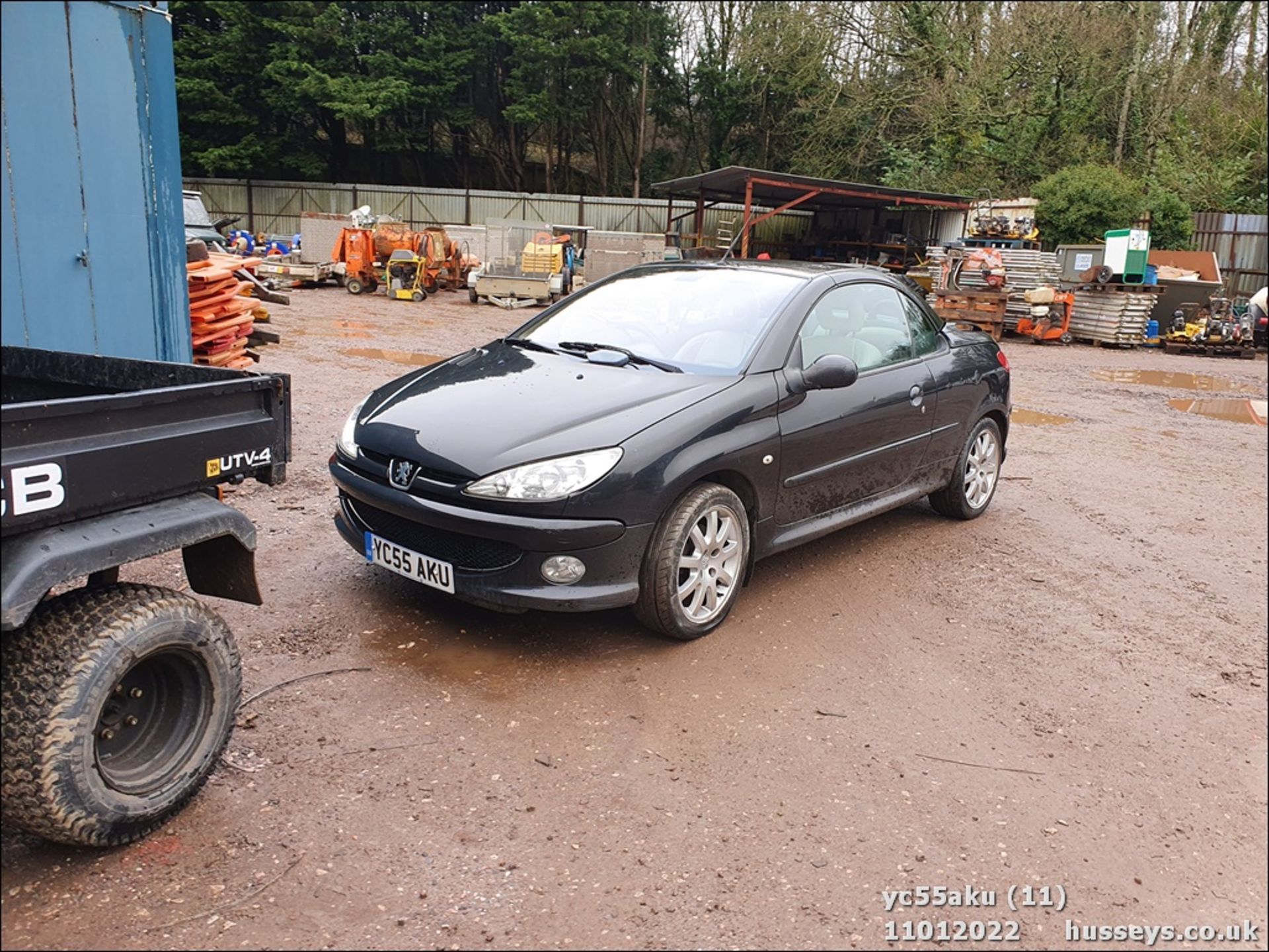 05/55 PEUGEOT 206 CC ALLURE HDI - 1560cc 2dr Convertible (Black, 100k) - Image 11 of 28