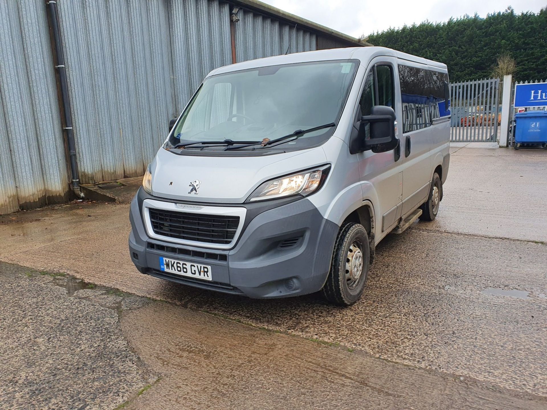 16/66 PEUGEOT BOXER 333 L1H1 HDI - 2198cc 5dr Minibus (Silver, 16k) - Image 9 of 33