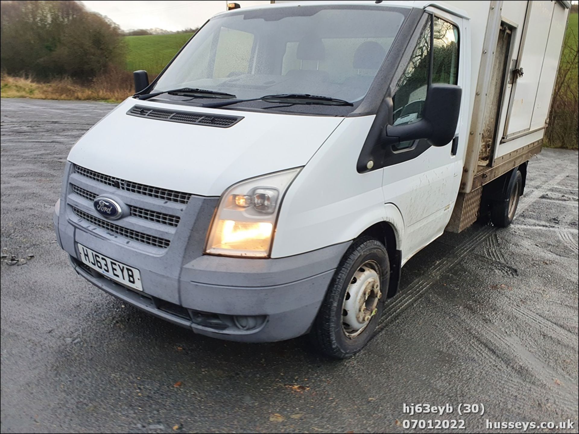 13/63 FORD TRANSIT 100 T350 RWD - 2198cc 3dr Tipper (White, 136k) - Image 27 of 28