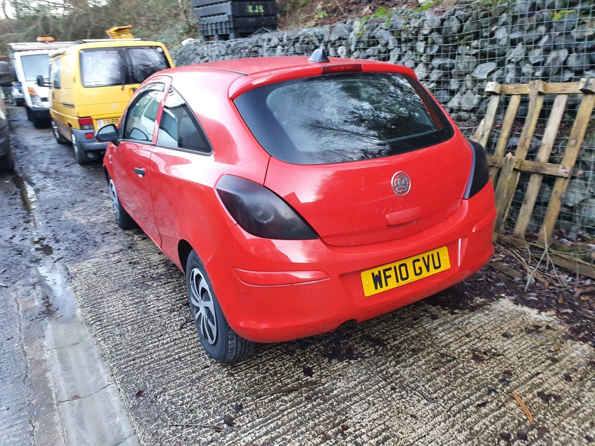 10/10 VAUXHALL CORSA S ECOFLEX - 998cc 3dr Hatchback (Red, 133k) - Image 12 of 28