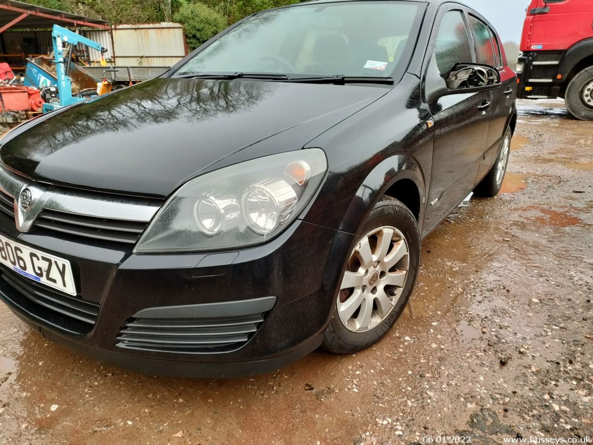 06/06 VAUXHALL ASTRA CLUB CDTI - 1686cc 5dr Hatchback (Black) - Image 6 of 22