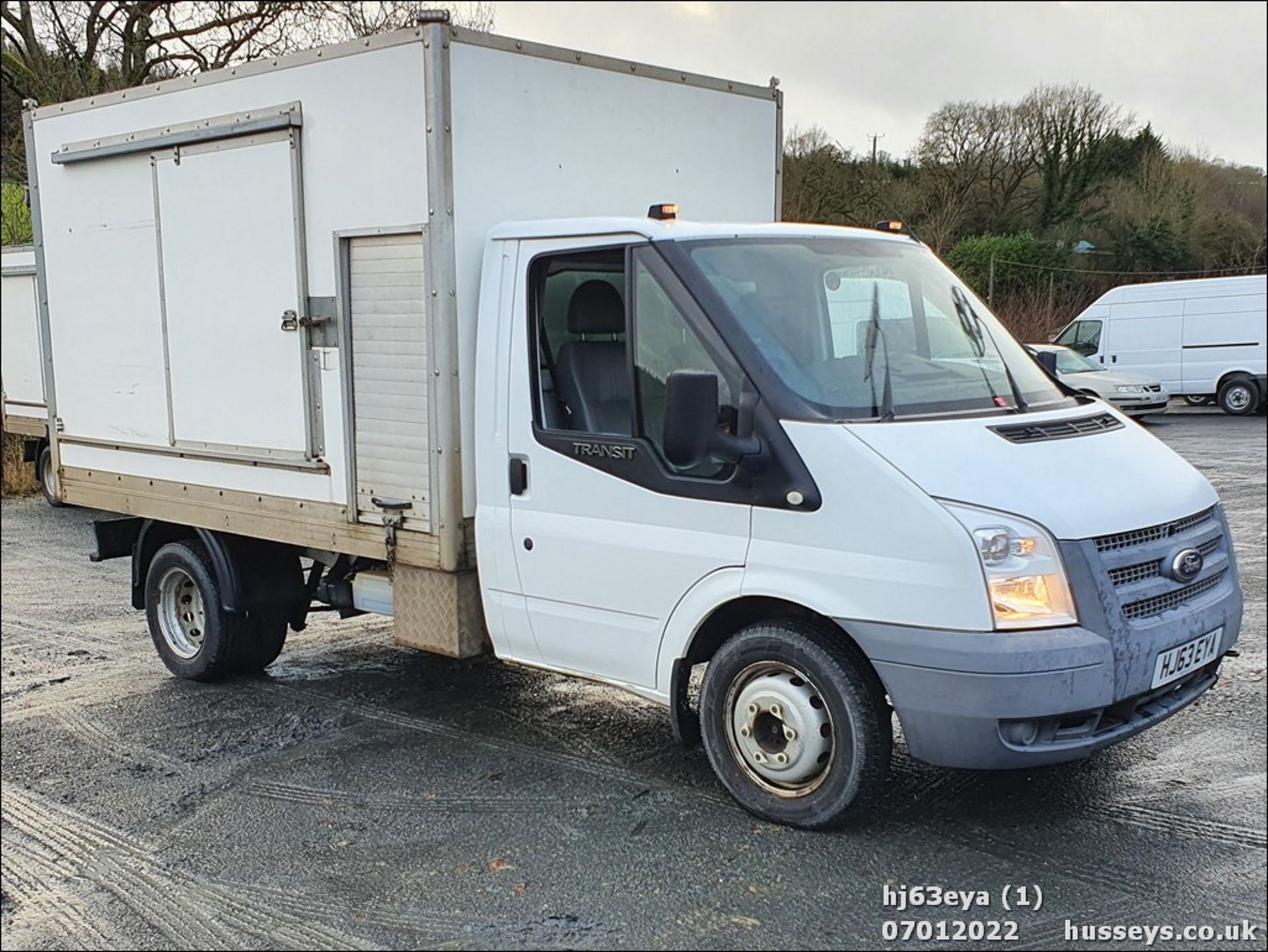 13/63 FORD TRANSIT 100 T350 RWD - 2198cc 3dr Tipper (White, 65k)