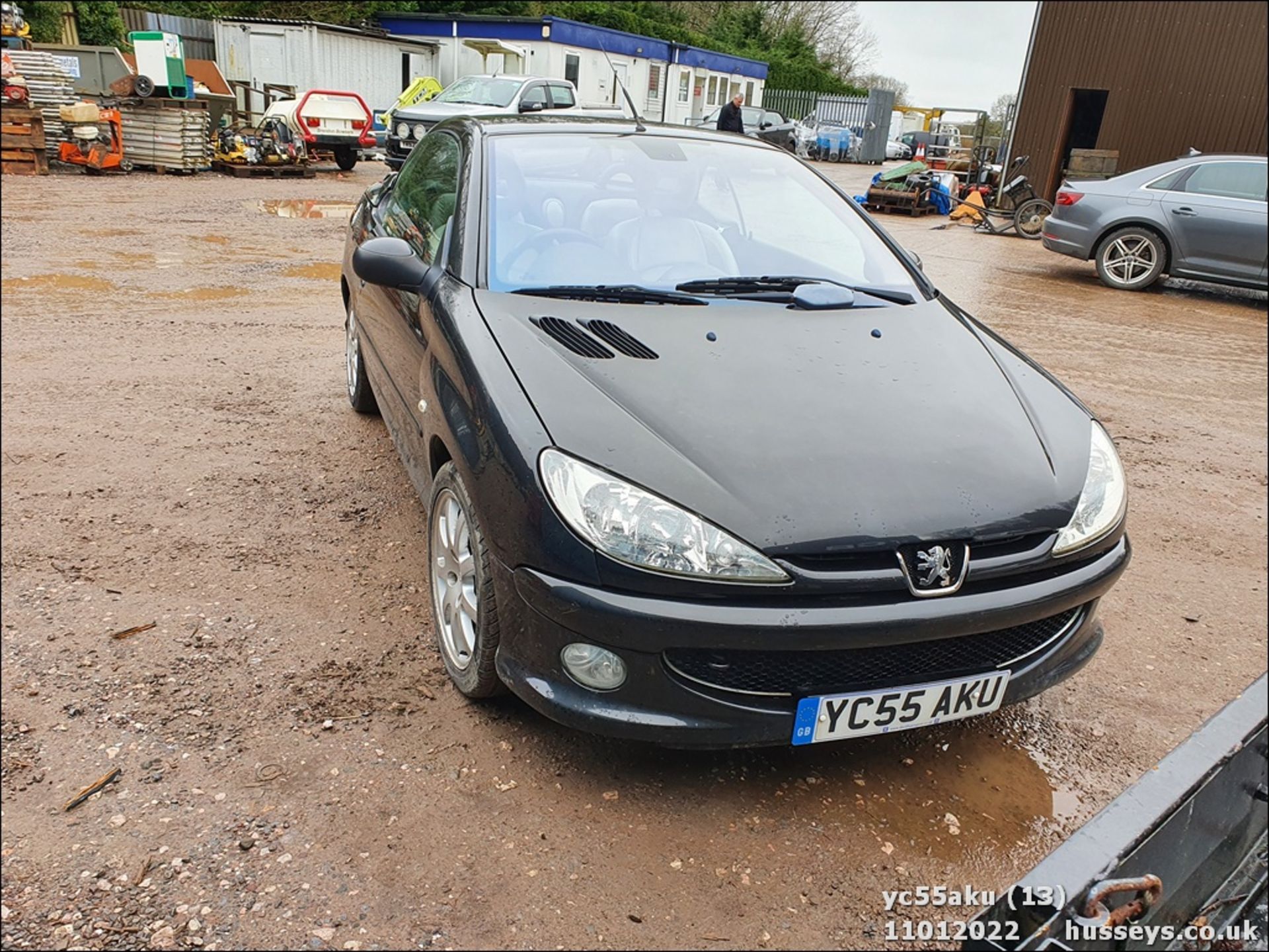 05/55 PEUGEOT 206 CC ALLURE HDI - 1560cc 2dr Convertible (Black, 100k) - Image 13 of 28