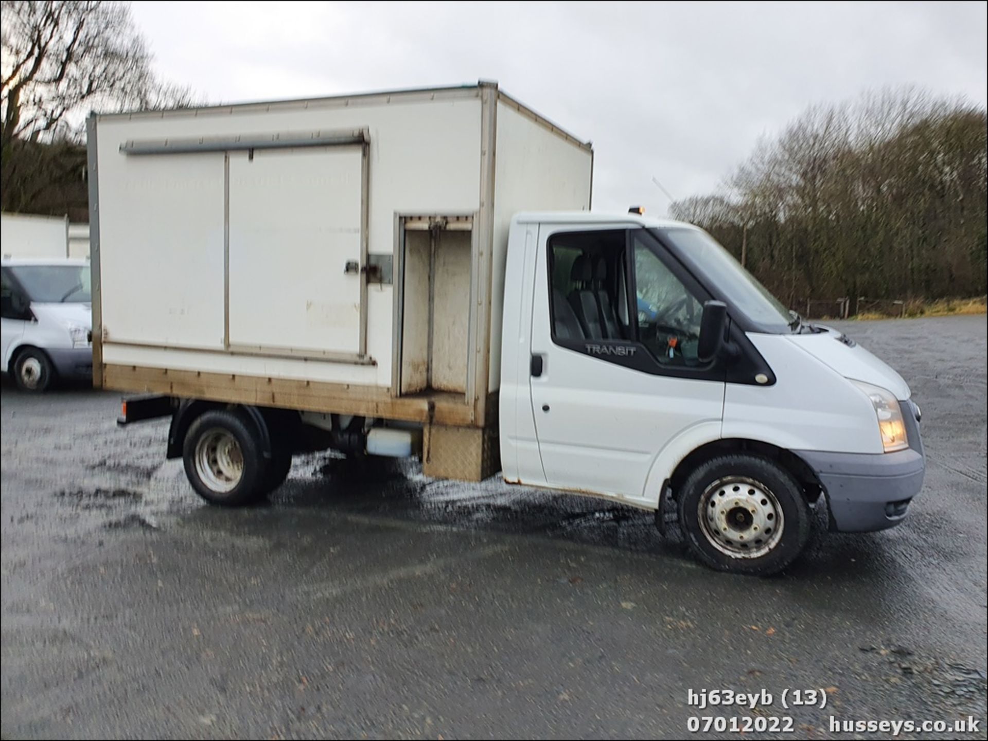 13/63 FORD TRANSIT 100 T350 RWD - 2198cc 3dr Tipper (White, 136k) - Image 10 of 28