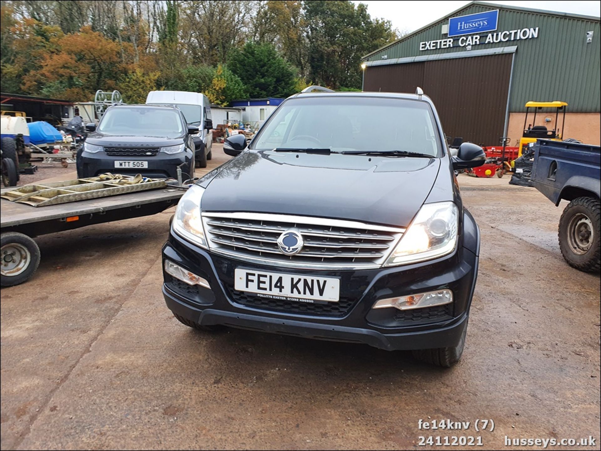 14/14 SSANGYONG REXTON EX AUTO - 1998cc 5dr Estate (Black) - Image 7 of 31