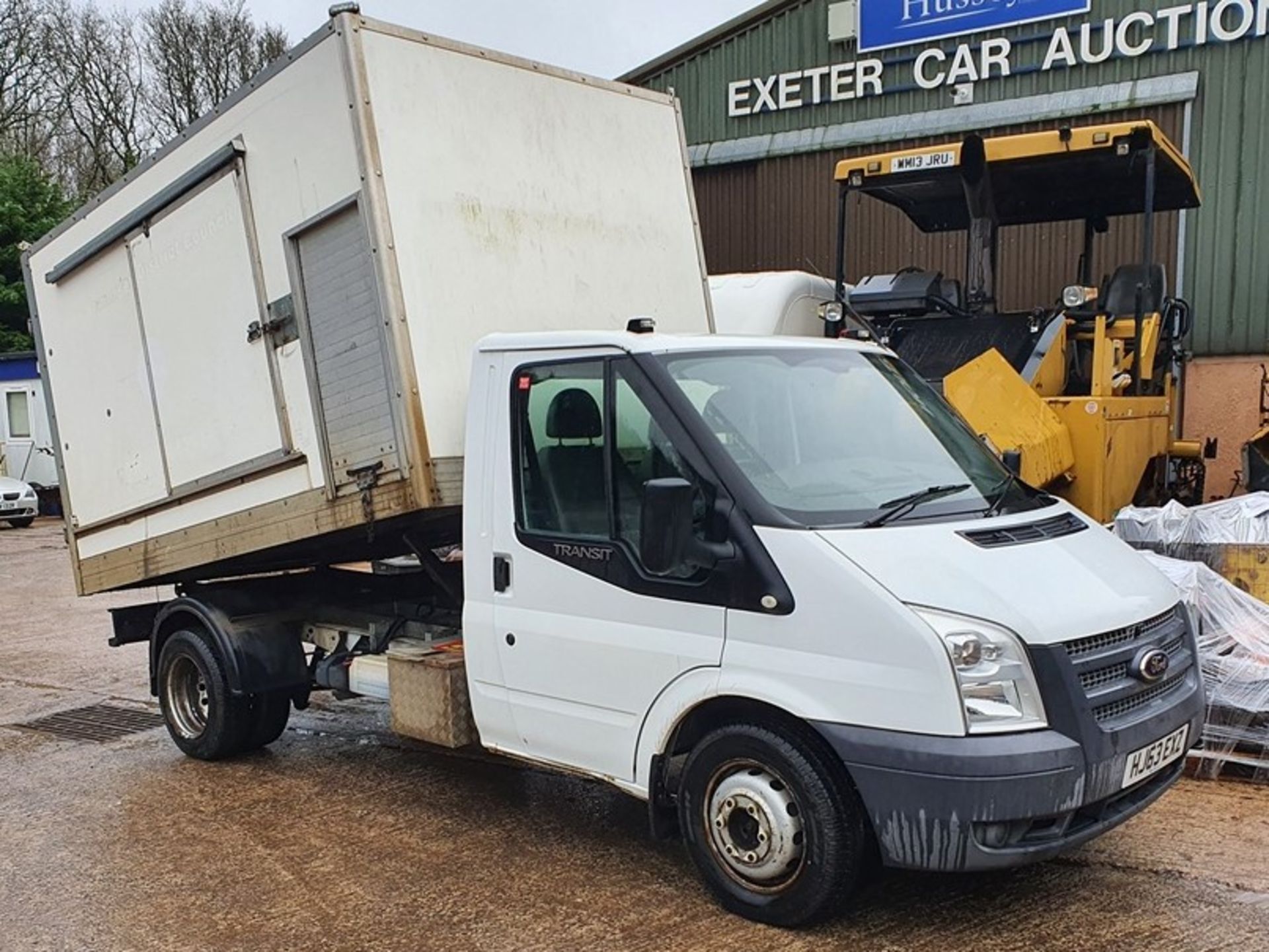 13/63 FORD TRANSIT 100 T350 RWD - 2198cc 3dr Tipper (White, 72k) - Image 3 of 30