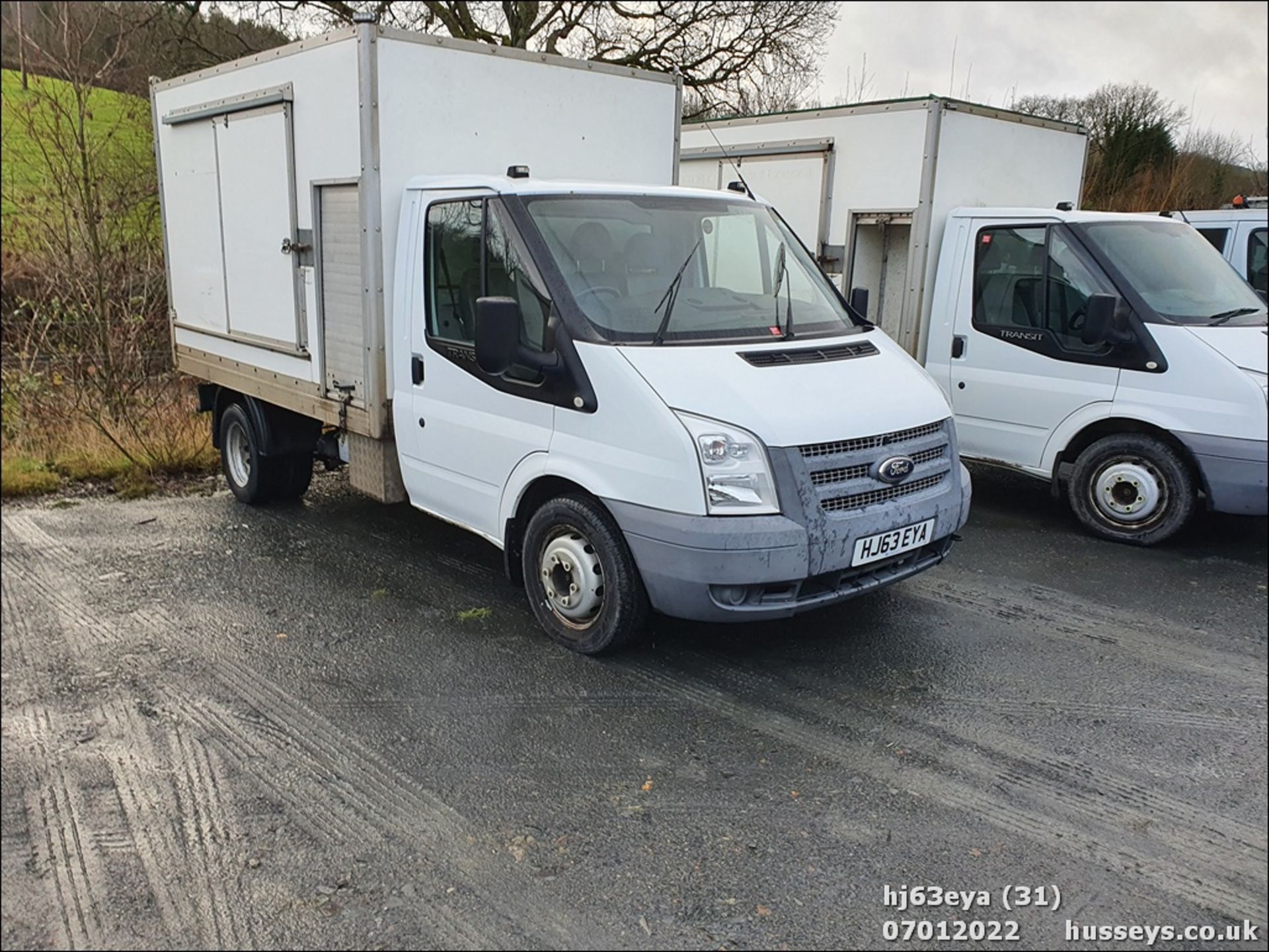 13/63 FORD TRANSIT 100 T350 RWD - 2198cc 3dr Tipper (White, 65k) - Image 31 of 32