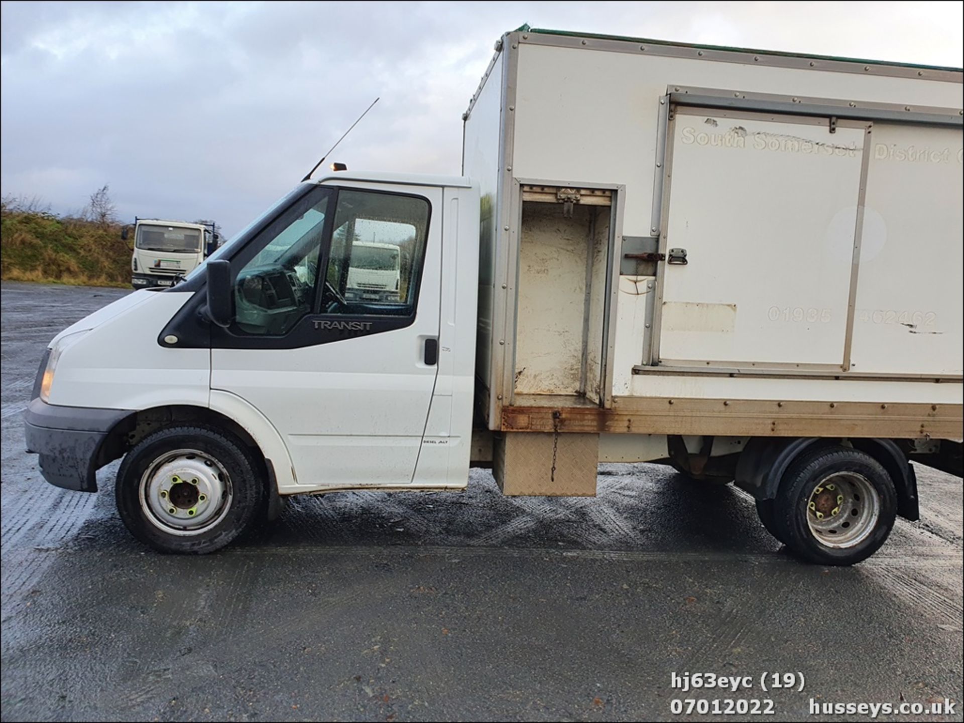 13/63 FORD TRANSIT 100 T350 RWD - 2198cc 3dr Tipper (White, 126k) - Image 21 of 34