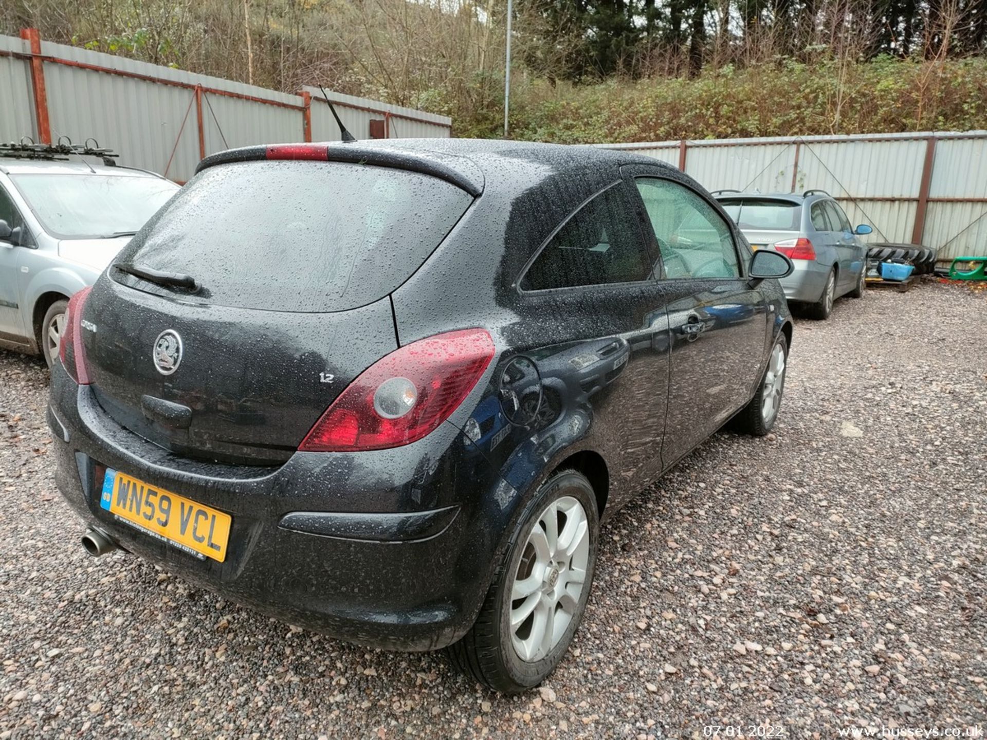 09/59 VAUXHALL CORSA SXI A/C - 1229cc 3dr Hatchback (Black, 125k) - Image 12 of 20