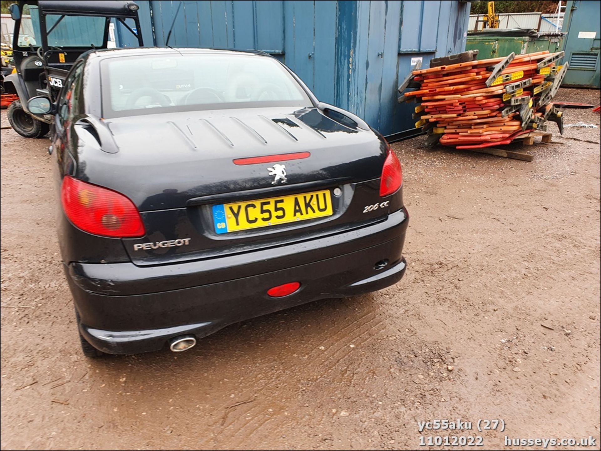 05/55 PEUGEOT 206 CC ALLURE HDI - 1560cc 2dr Convertible (Black, 100k) - Image 27 of 28