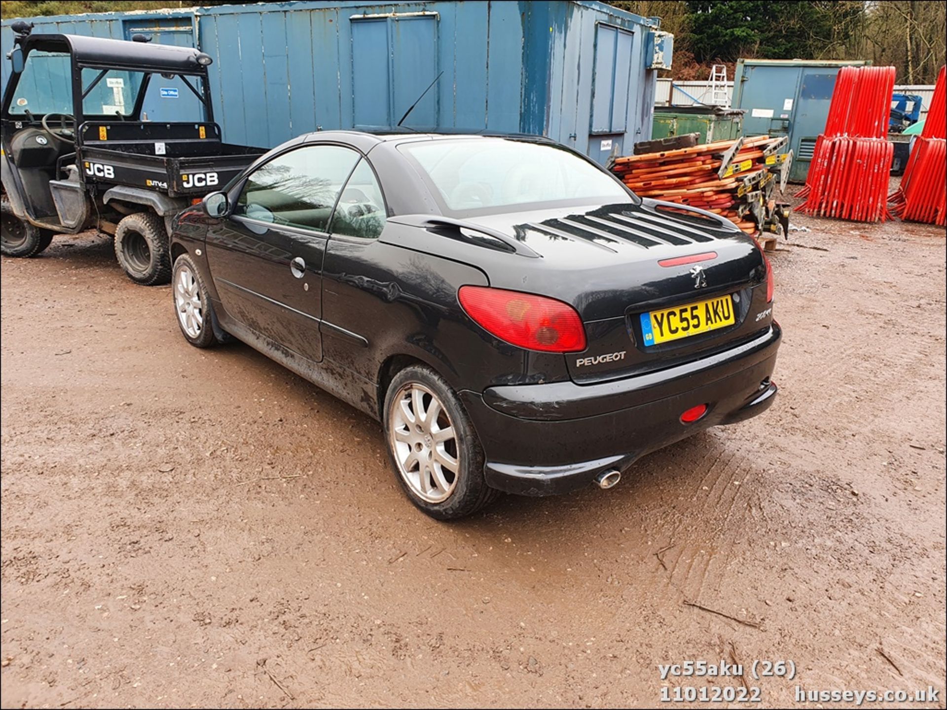 05/55 PEUGEOT 206 CC ALLURE HDI - 1560cc 2dr Convertible (Black, 100k) - Image 26 of 28