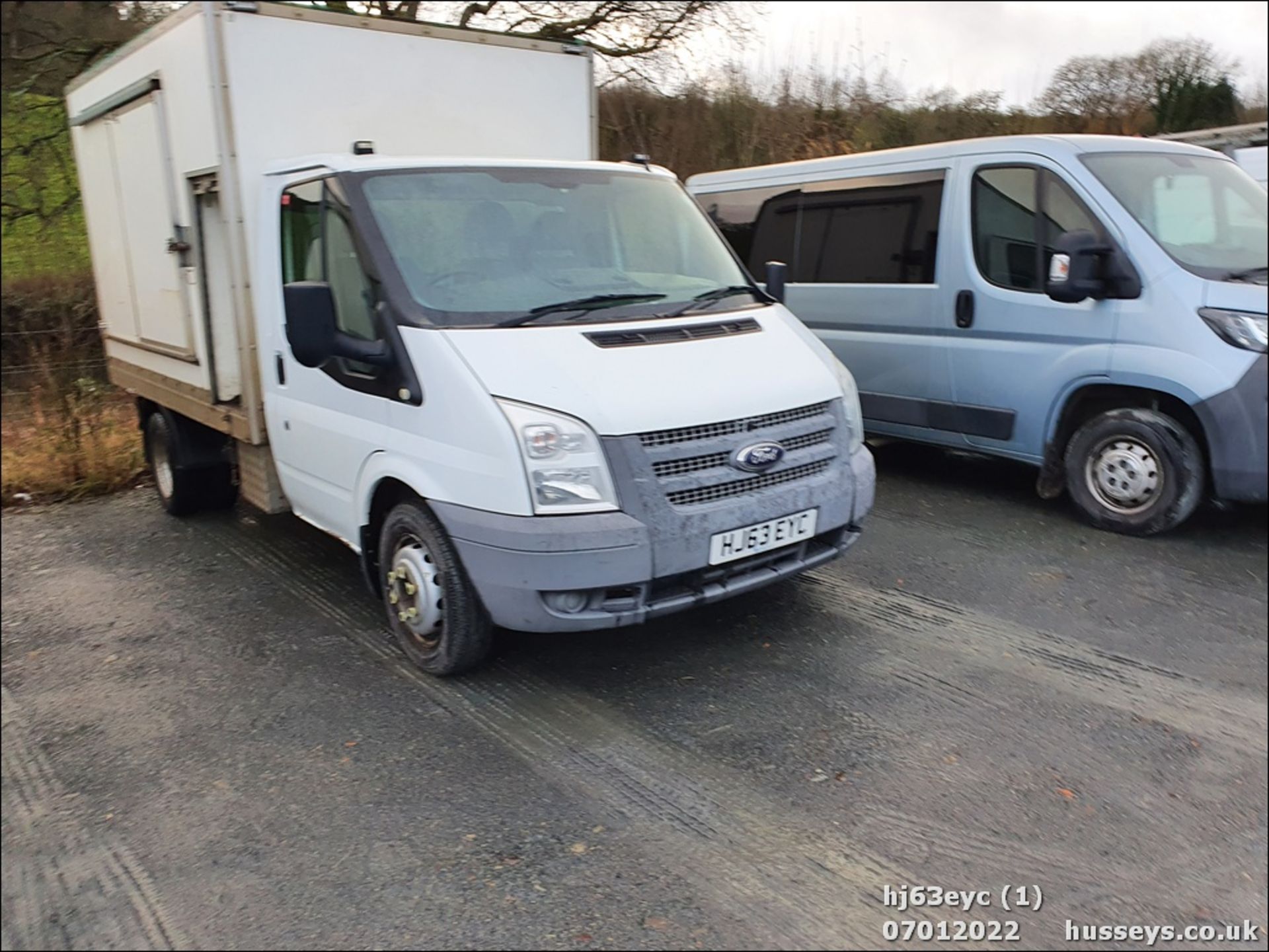 13/63 FORD TRANSIT 100 T350 RWD - 2198cc 3dr Tipper (White, 126k) - Image 2 of 34