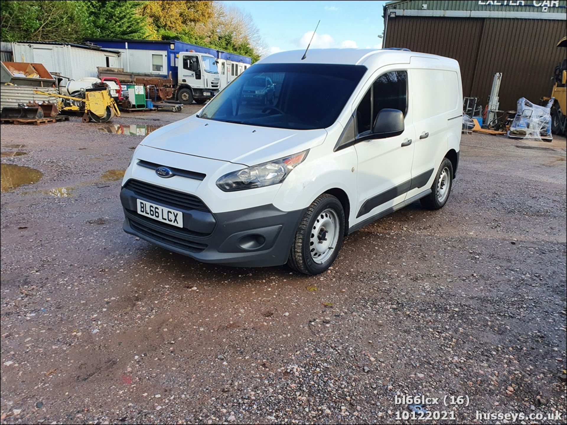 17/66 FORD TRANSIT CONNECT 200 TRND - 998cc 5dr Van (White, 128k) - Image 16 of 24