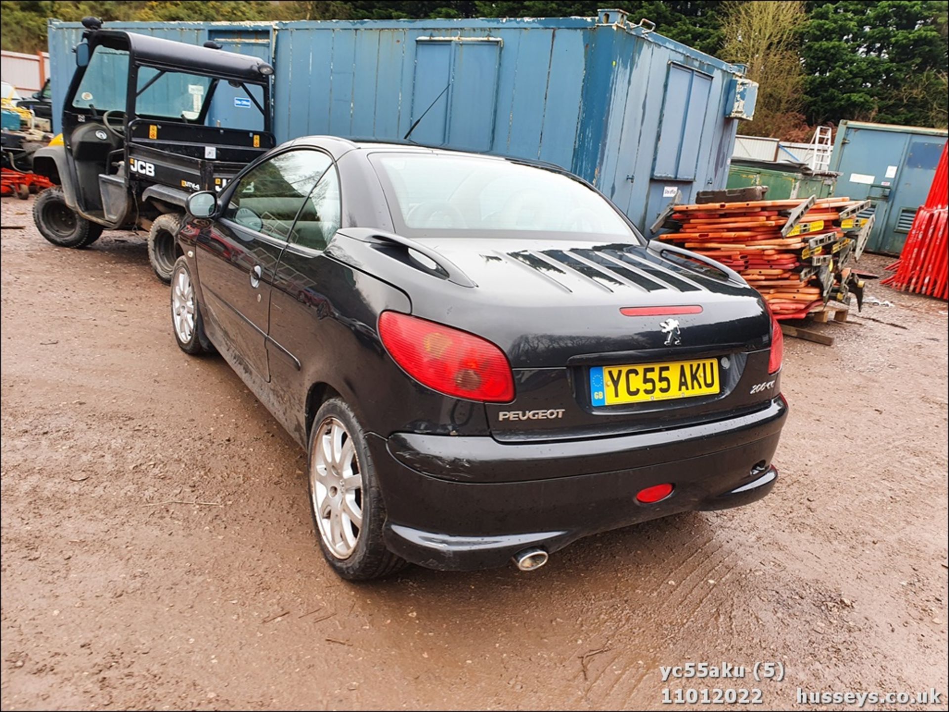 05/55 PEUGEOT 206 CC ALLURE HDI - 1560cc 2dr Convertible (Black, 100k) - Image 6 of 28