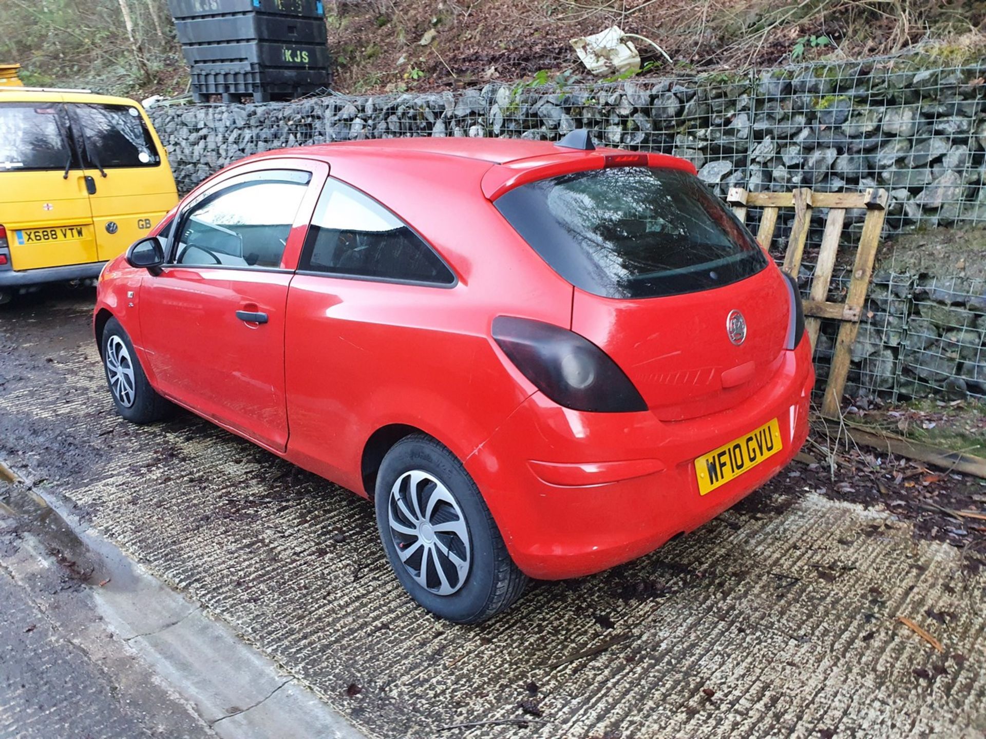 10/10 VAUXHALL CORSA S ECOFLEX - 998cc 3dr Hatchback (Red, 133k) - Image 10 of 28