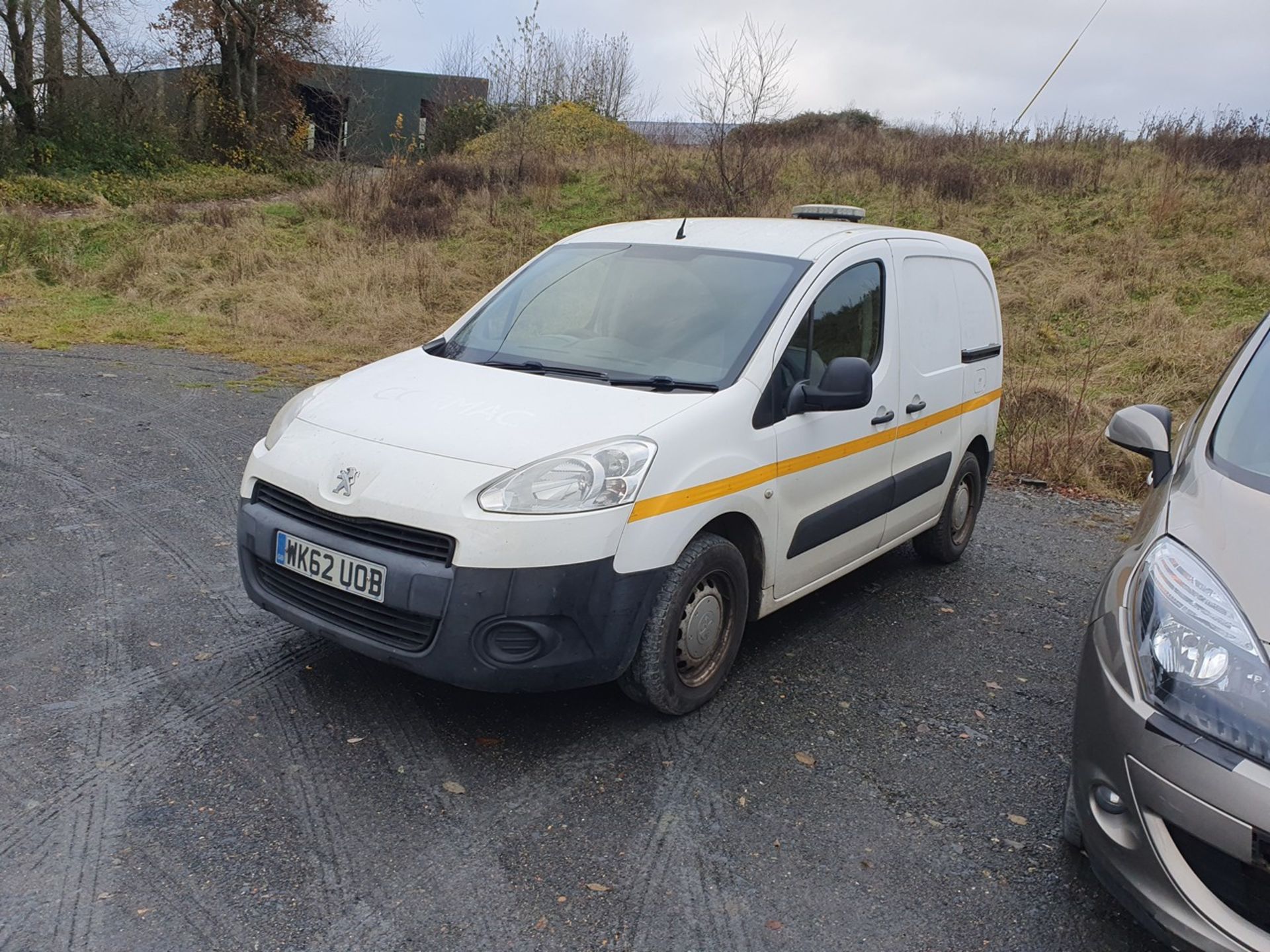 12/62 PEUGEOT PARTNER 850 SE L1 ATV HDI - 1560cc 5dr Van (White, 127k) - Image 2 of 32