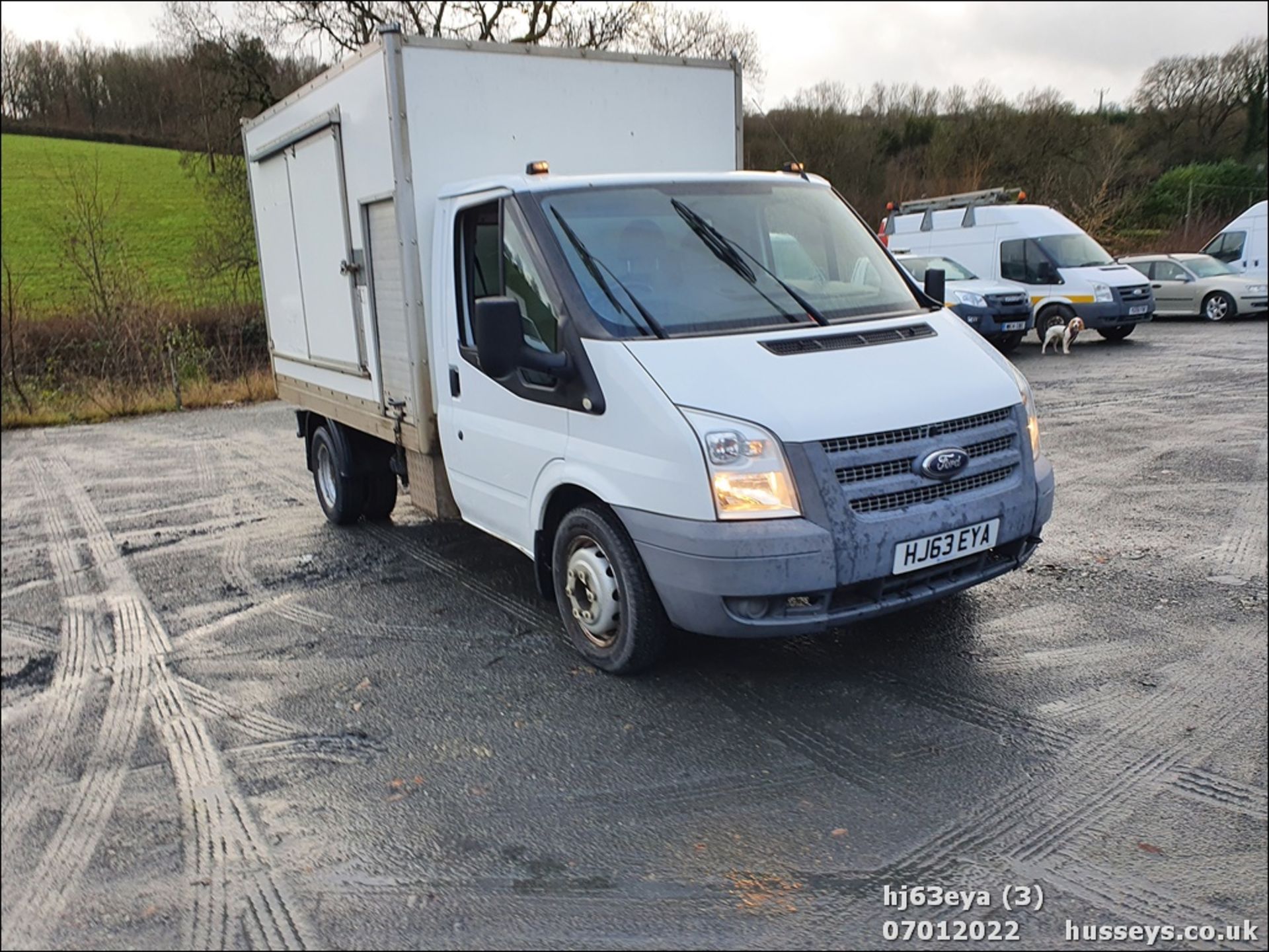 13/63 FORD TRANSIT 100 T350 RWD - 2198cc 3dr Tipper (White, 65k) - Image 3 of 32