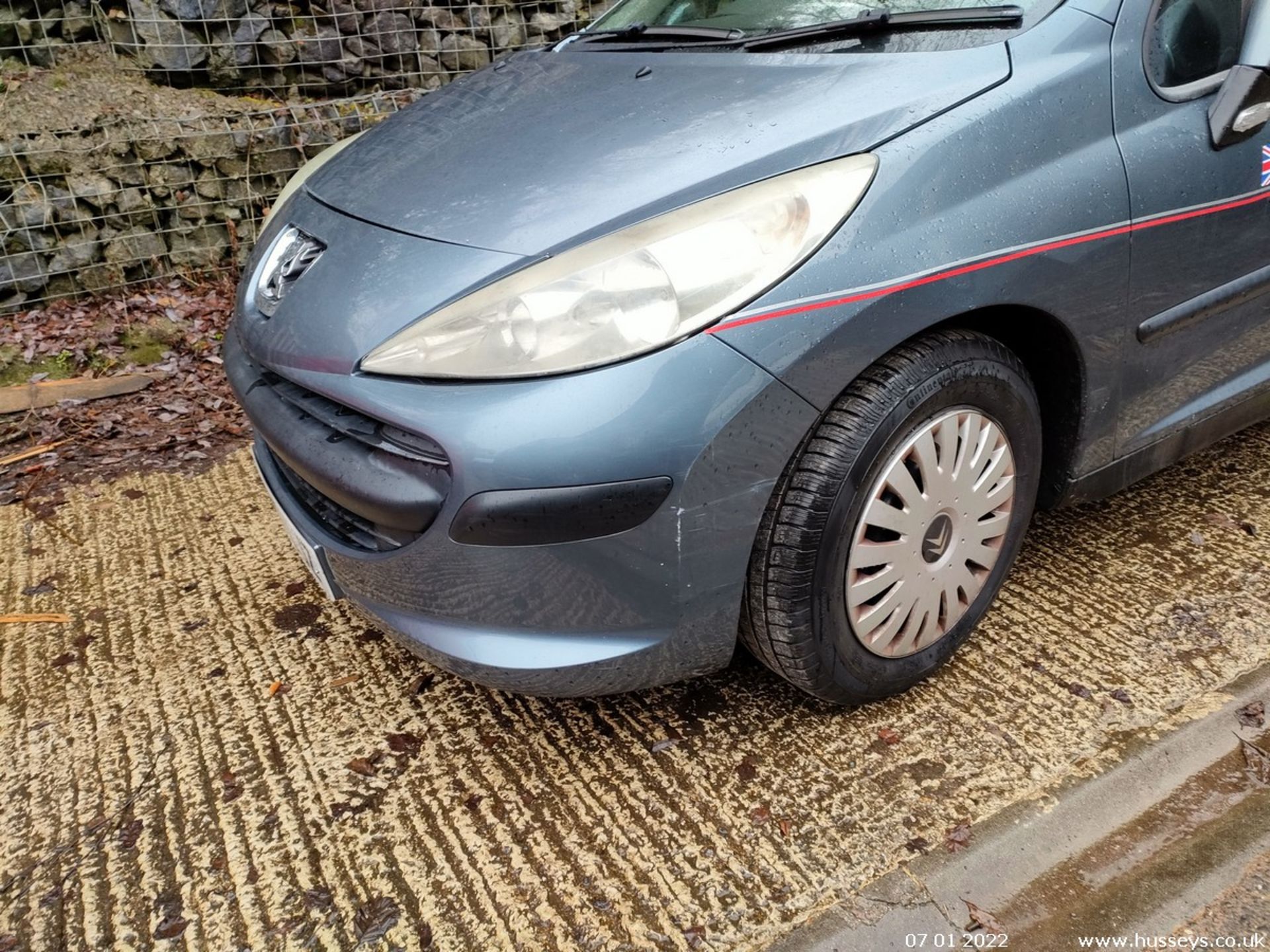 07/07 PEUGEOT 207 S - 1360cc 5dr Hatchback (Grey, 96k) - Image 4 of 23