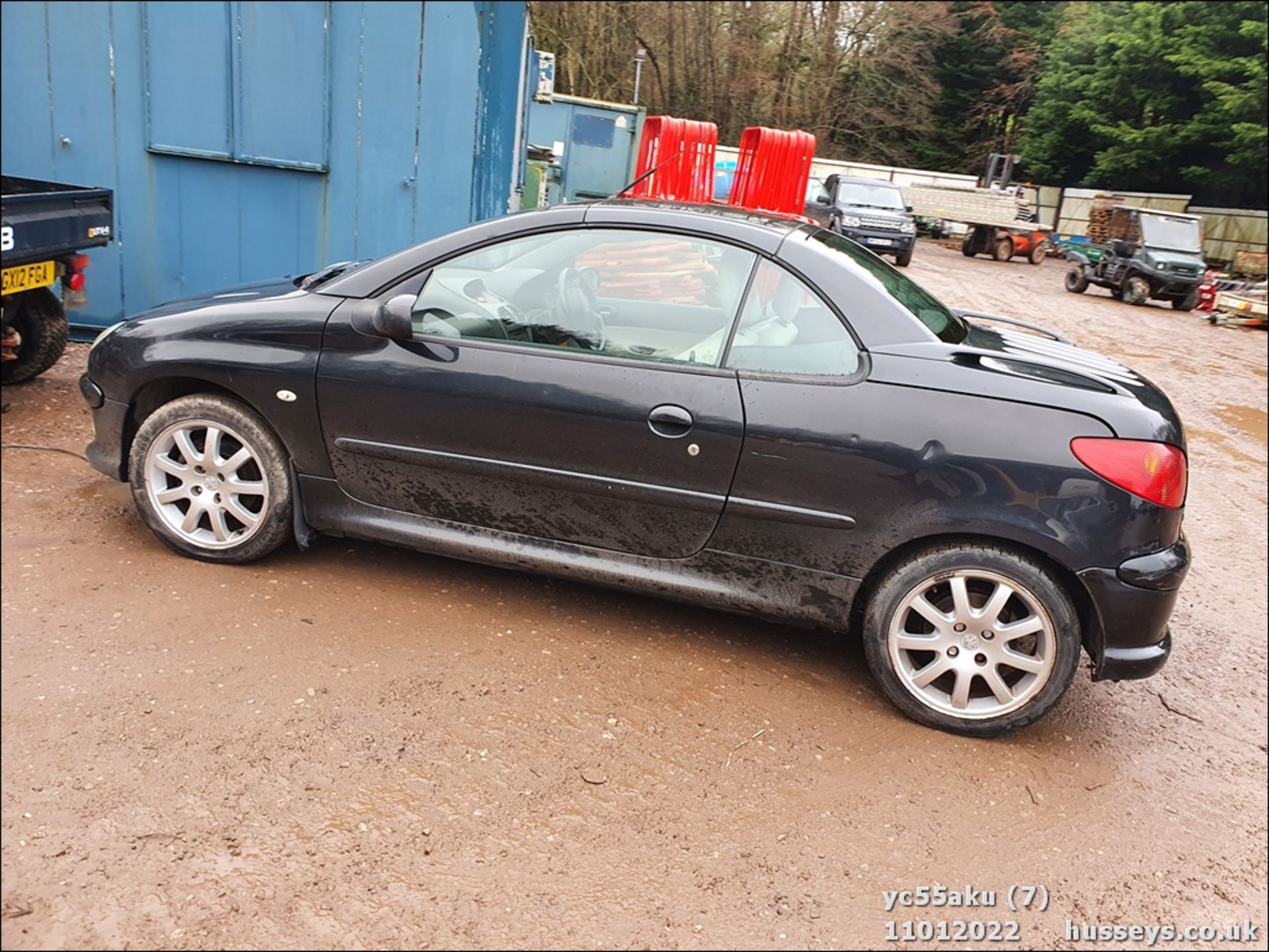 05/55 PEUGEOT 206 CC ALLURE HDI - 1560cc 2dr Convertible (Black, 100k) - Image 8 of 28