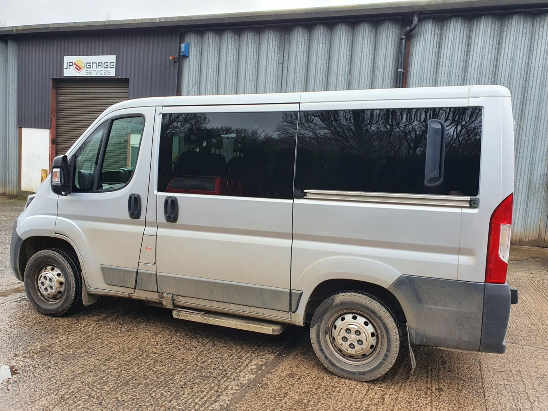 16/66 PEUGEOT BOXER 333 L1H1 HDI - 2198cc 5dr Minibus (Silver, 16k) - Image 31 of 33