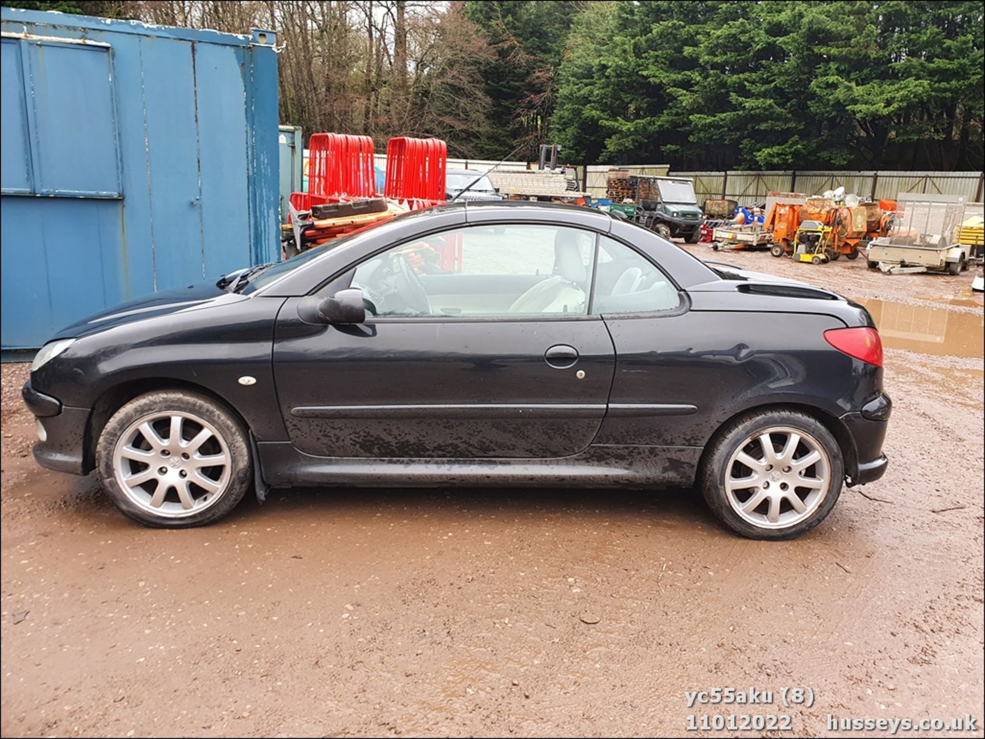 05/55 PEUGEOT 206 CC ALLURE HDI - 1560cc 2dr Convertible (Black, 100k) - Image 9 of 28