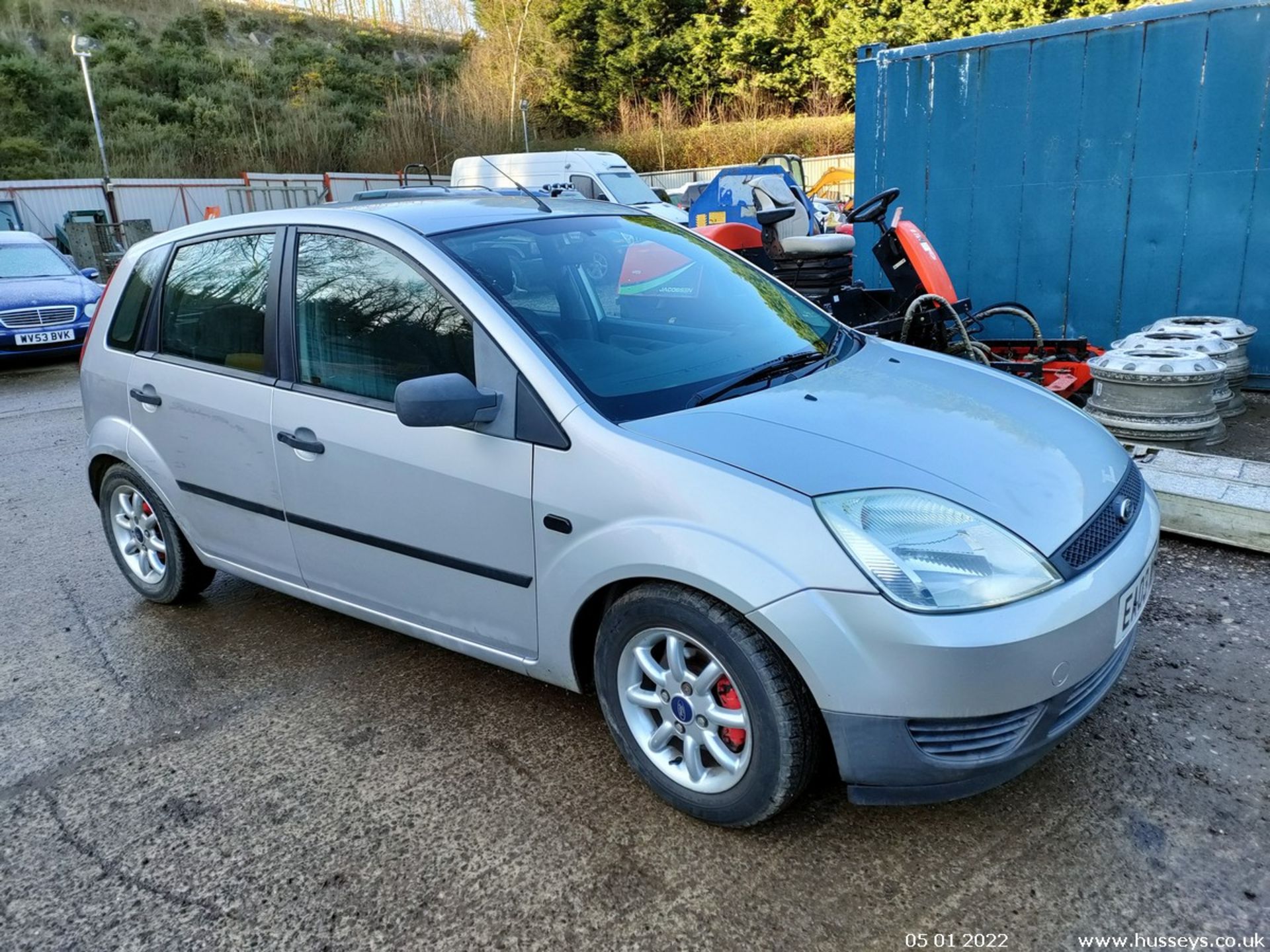 03/03 FORD FIESTA LX - 1242cc 5dr Hatchback (Silver, 60k) - Image 3 of 49