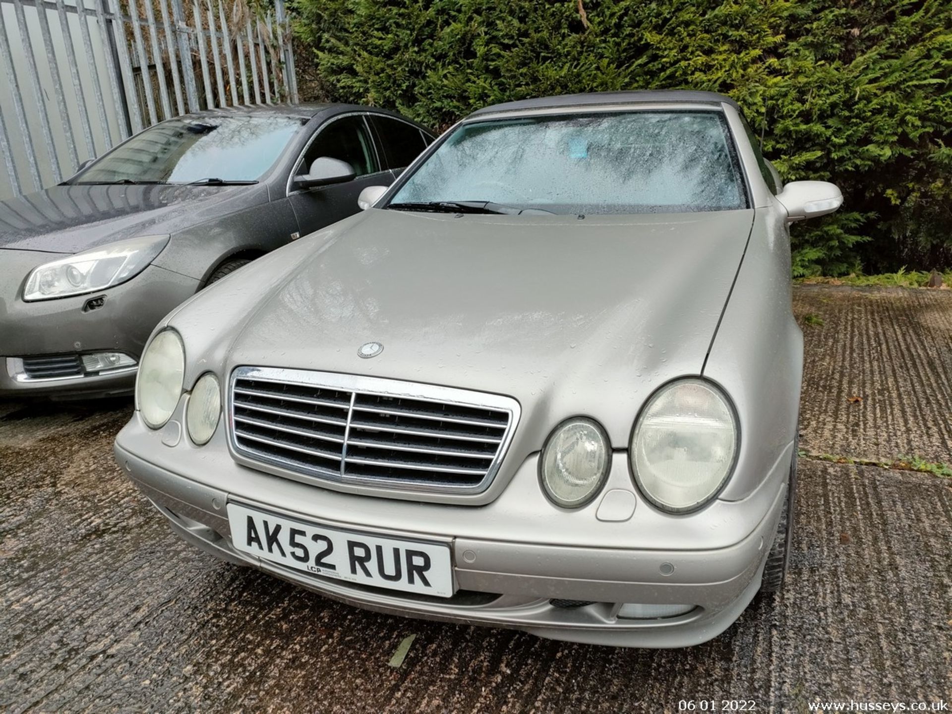 02/52 MERCEDES CLK320 AVANTGARDE AUTO - 3199cc 2dr Convertible (Silver, 89k) - Image 6 of 24