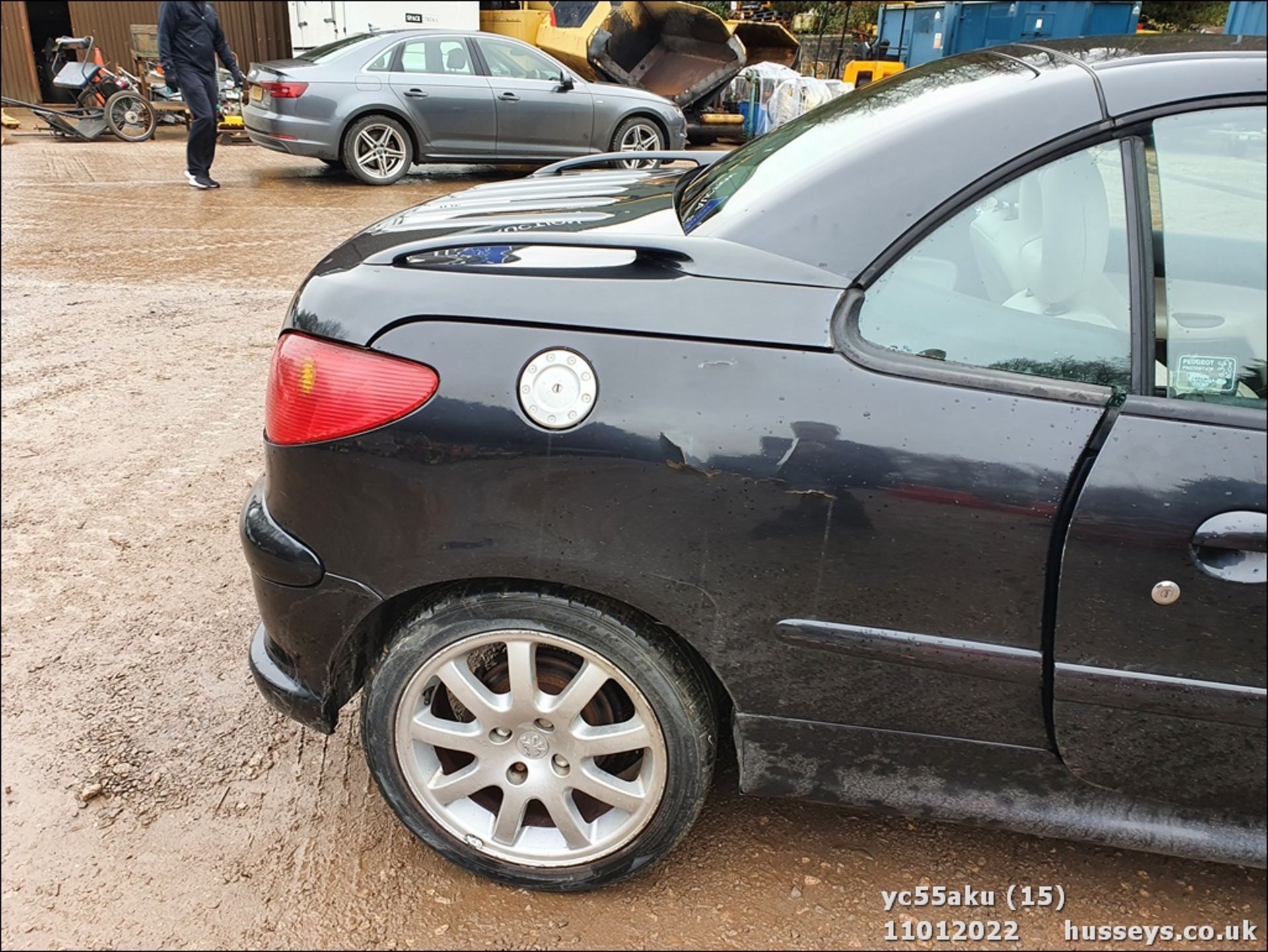 05/55 PEUGEOT 206 CC ALLURE HDI - 1560cc 2dr Convertible (Black, 100k) - Image 15 of 28