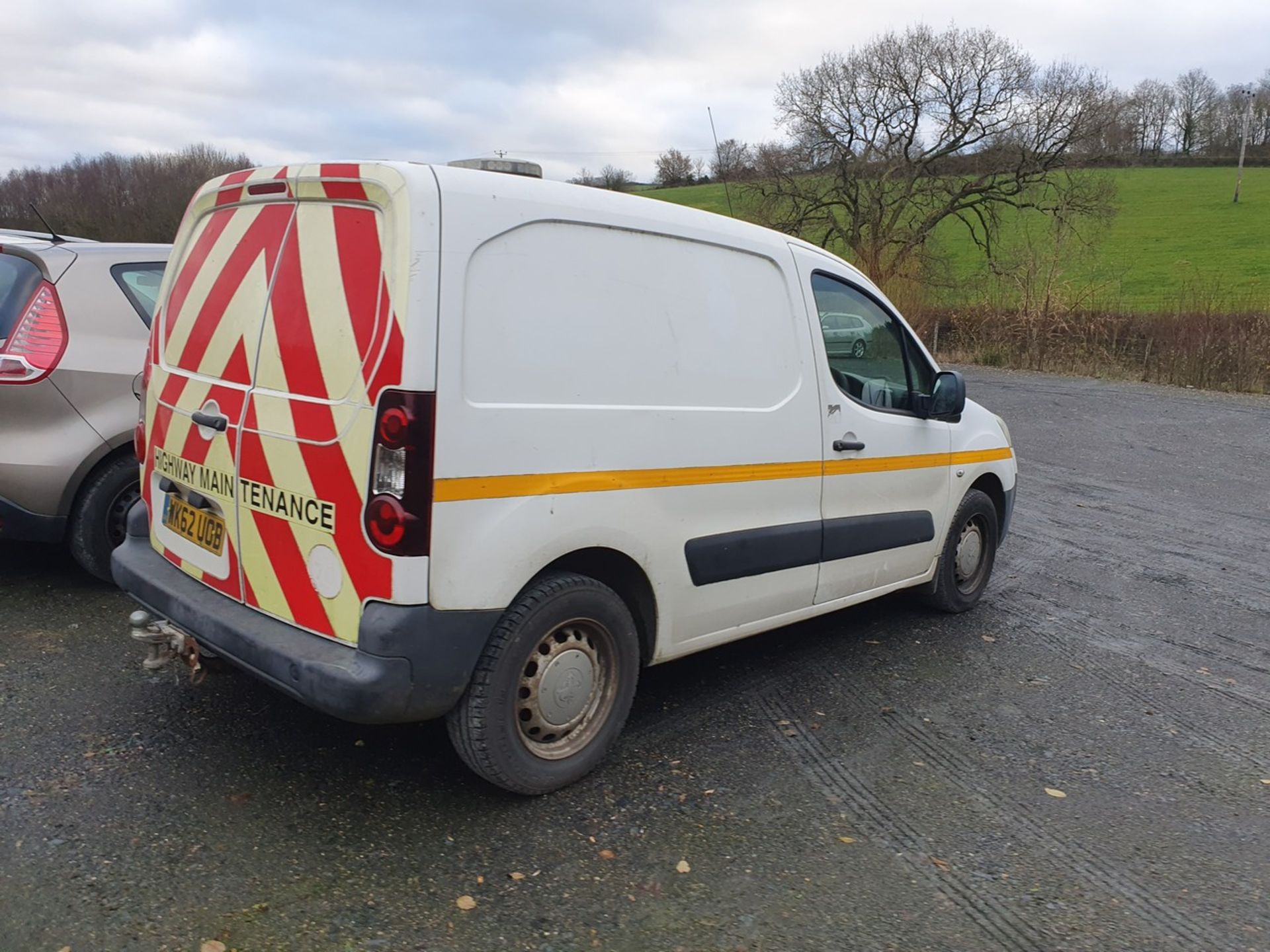 12/62 PEUGEOT PARTNER 850 SE L1 ATV HDI - 1560cc 5dr Van (White, 127k) - Image 13 of 32