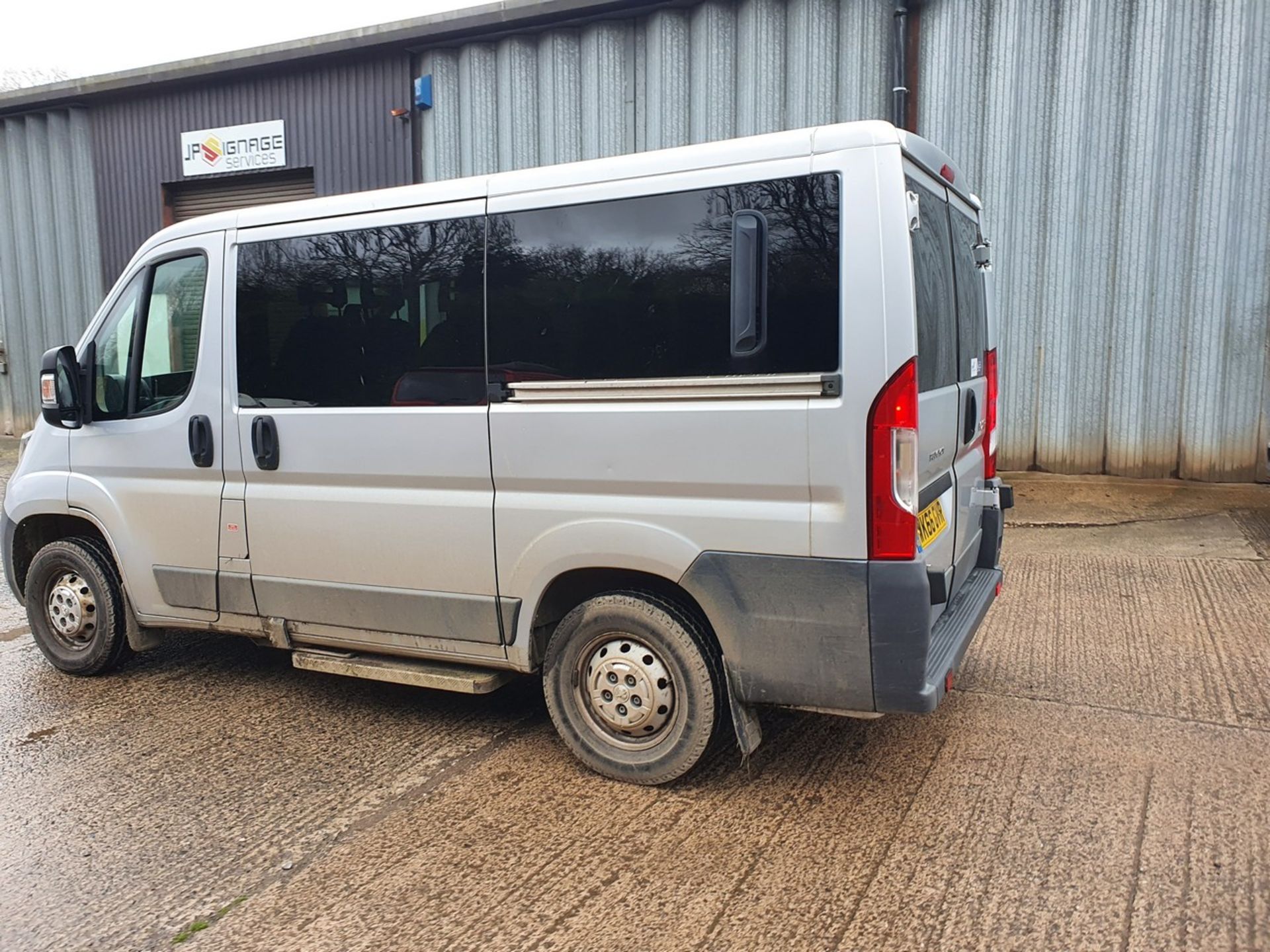 16/66 PEUGEOT BOXER 333 L1H1 HDI - 2198cc 5dr Minibus (Silver, 16k) - Image 16 of 33