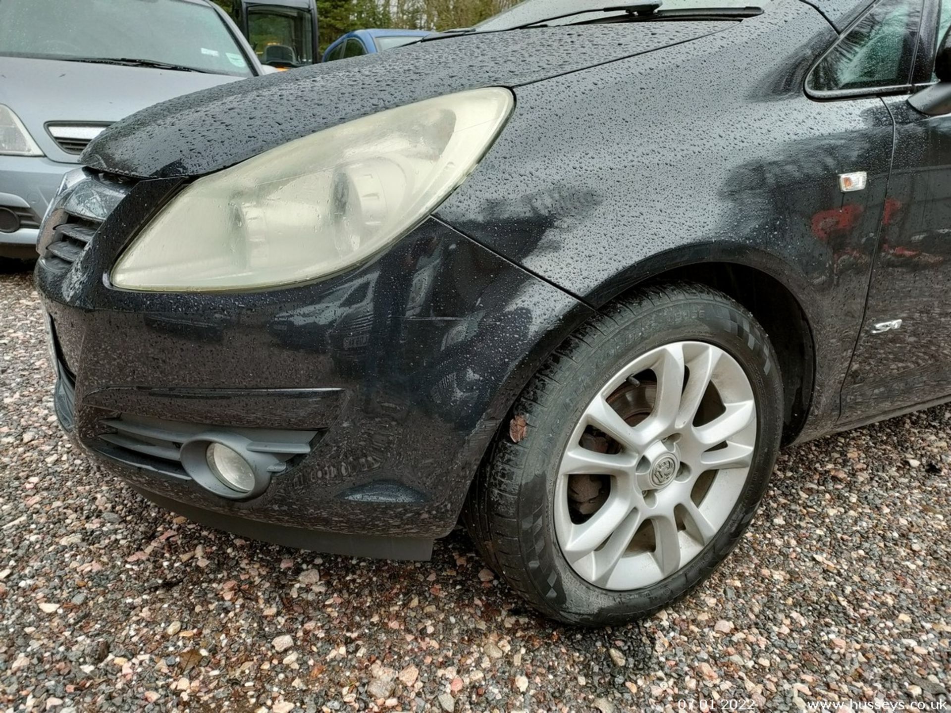 09/59 VAUXHALL CORSA SXI A/C - 1229cc 3dr Hatchback (Black, 125k) - Image 5 of 20