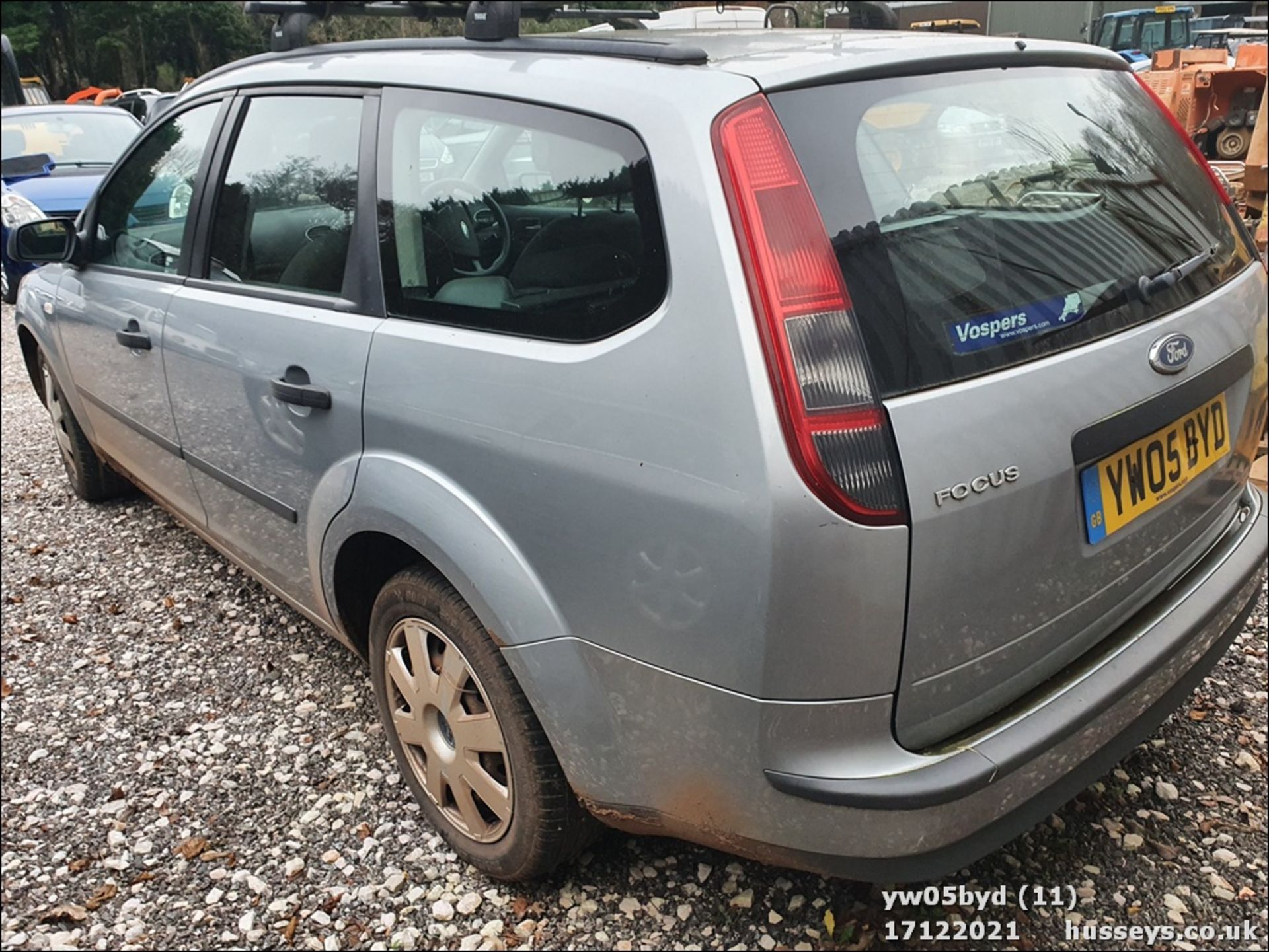 05/05 FORD FOCUS LX T - 1596cc 5dr Estate (Silver, 99k) - Image 11 of 23