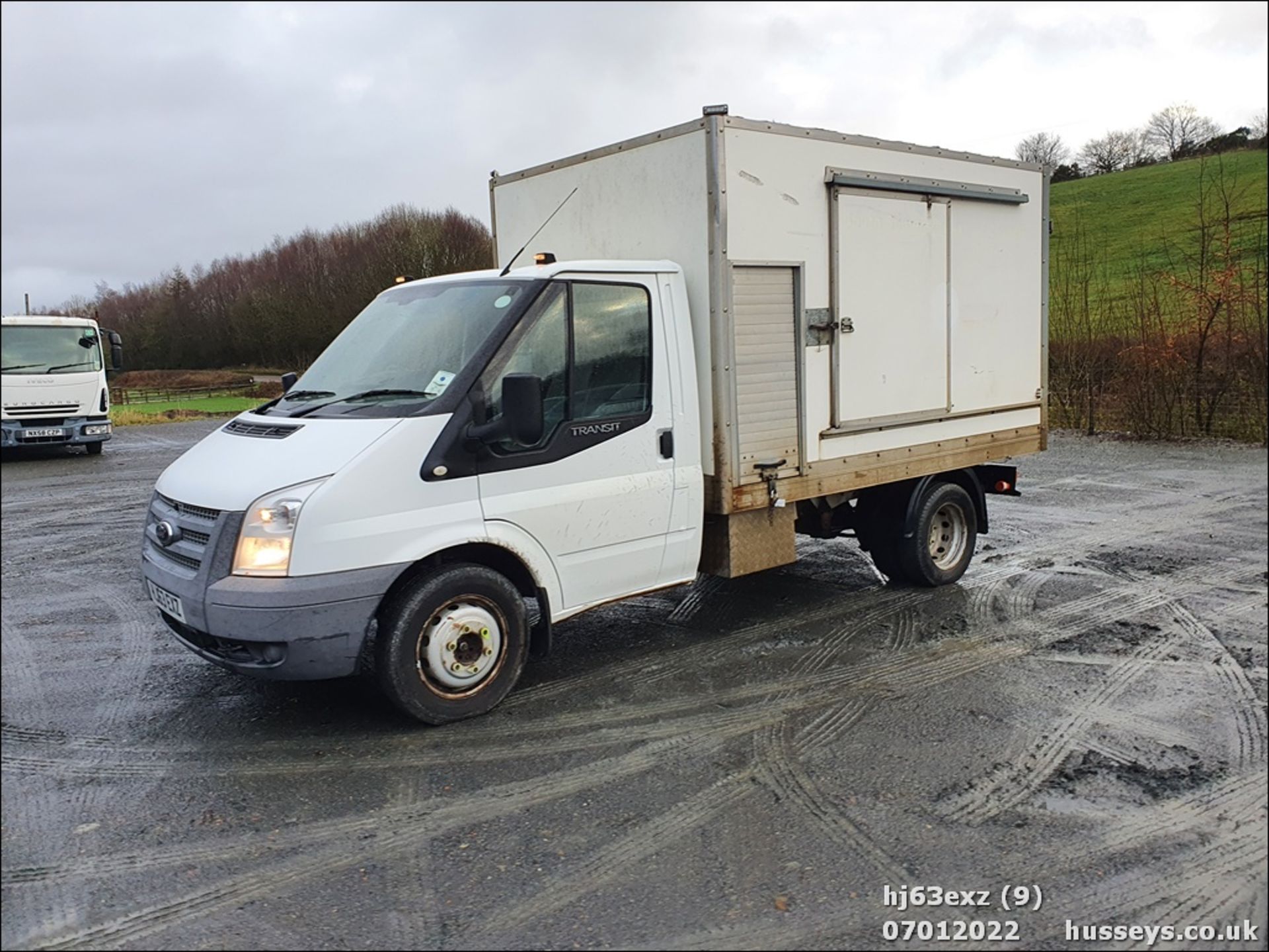 13/63 FORD TRANSIT 100 T350 RWD - 2198cc 3dr Tipper (White, 72k) - Image 12 of 30