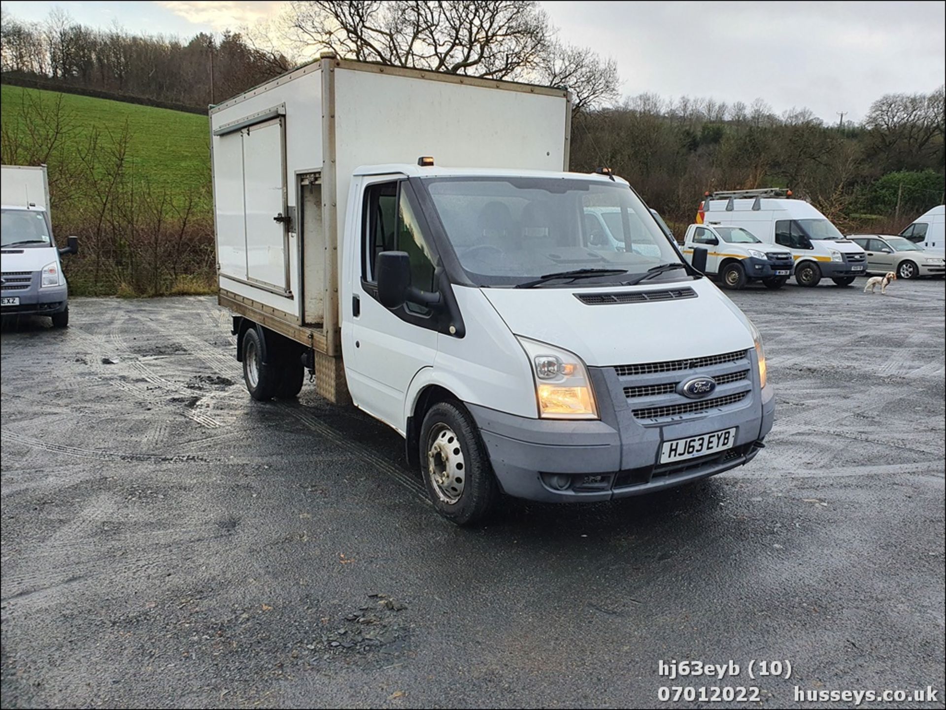 13/63 FORD TRANSIT 100 T350 RWD - 2198cc 3dr Tipper (White, 136k) - Image 6 of 28