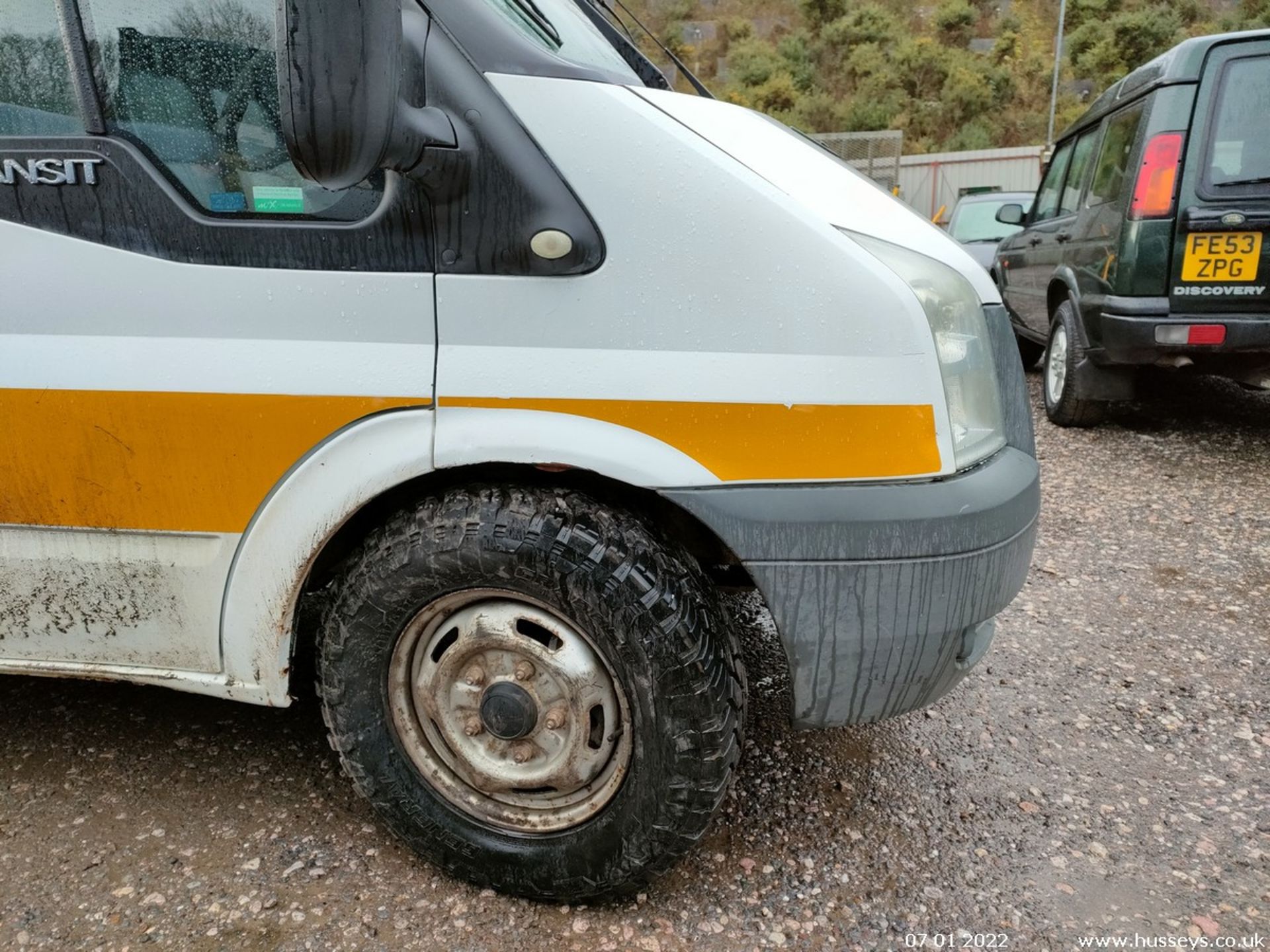 09/59 FORD TRANSIT 140 T350M RWD 4 WHEEL DRIVE - 2402cc 5dr Van (White, 116k) - Image 19 of 31