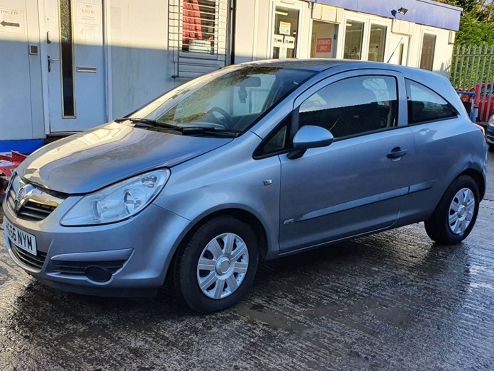 06/56 VAUXHALL CORSA LIFE - 998cc 3dr Hatchback (Silver, 65k)