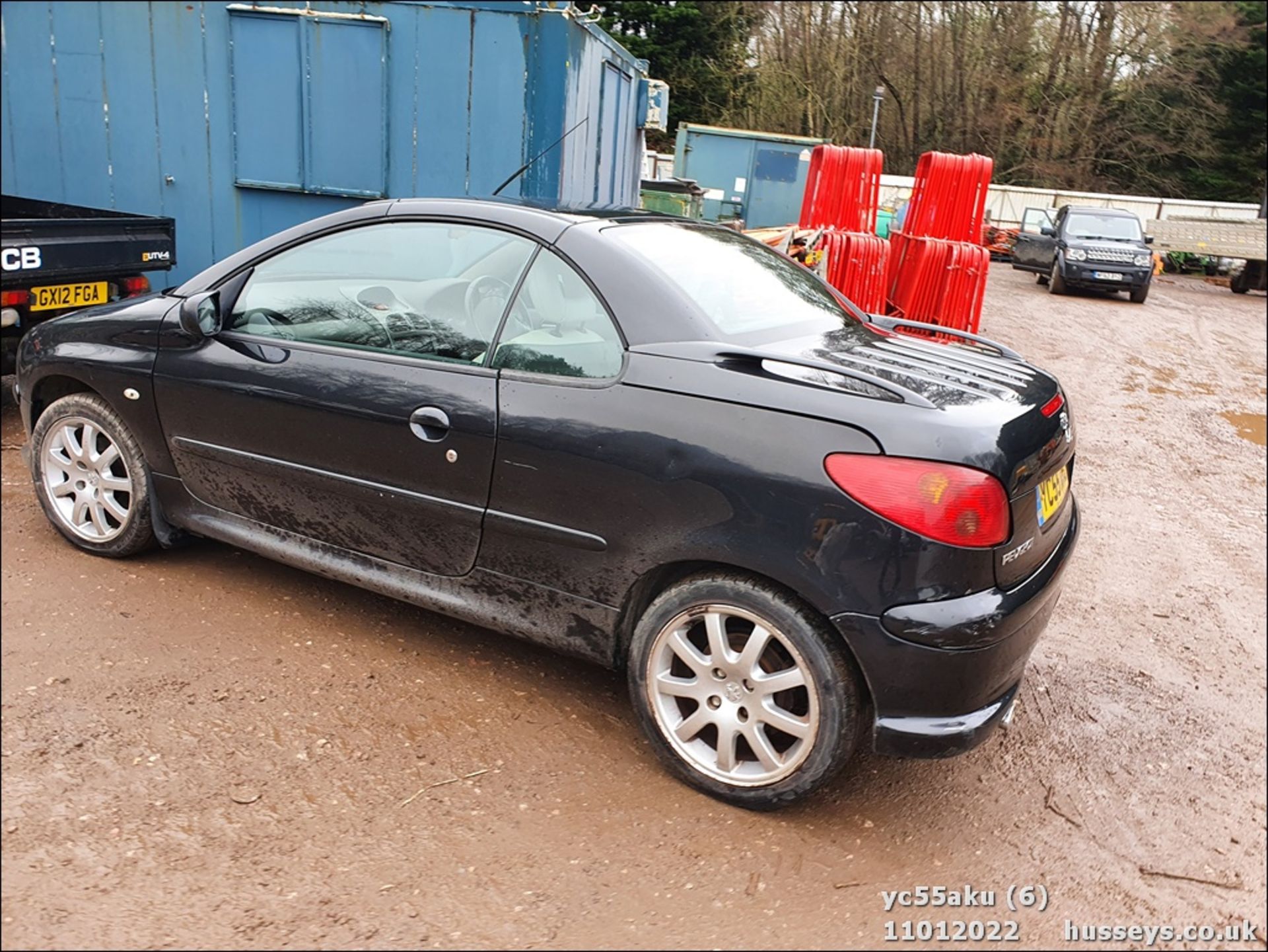 05/55 PEUGEOT 206 CC ALLURE HDI - 1560cc 2dr Convertible (Black, 100k) - Image 7 of 28