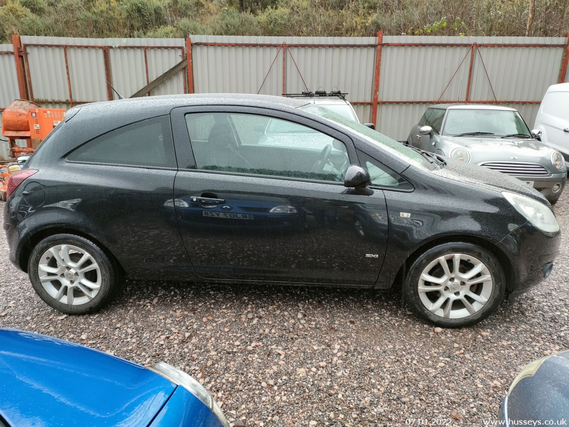 09/59 VAUXHALL CORSA SXI A/C - 1229cc 3dr Hatchback (Black, 125k) - Image 15 of 20