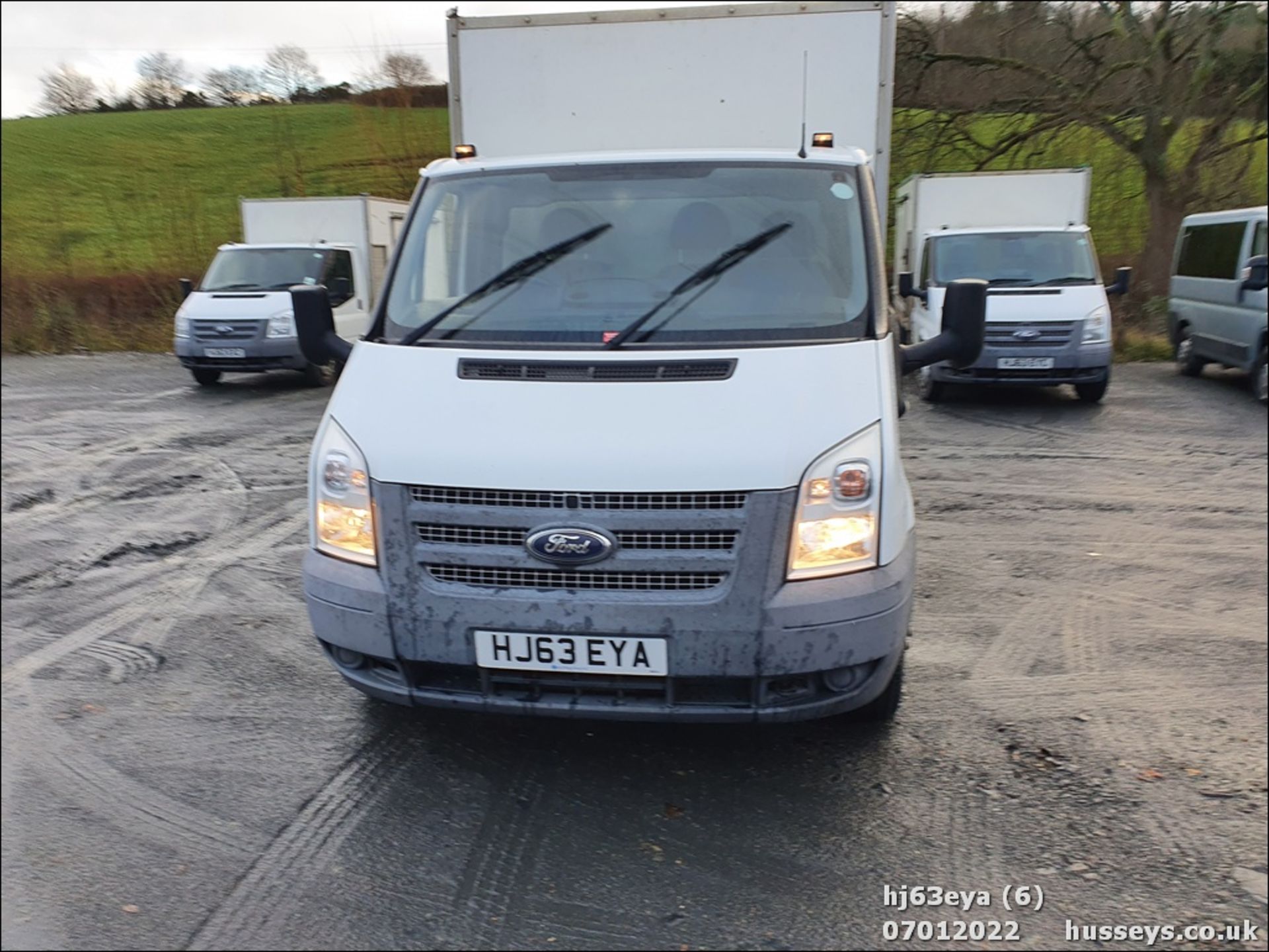 13/63 FORD TRANSIT 100 T350 RWD - 2198cc 3dr Tipper (White, 65k) - Image 6 of 32