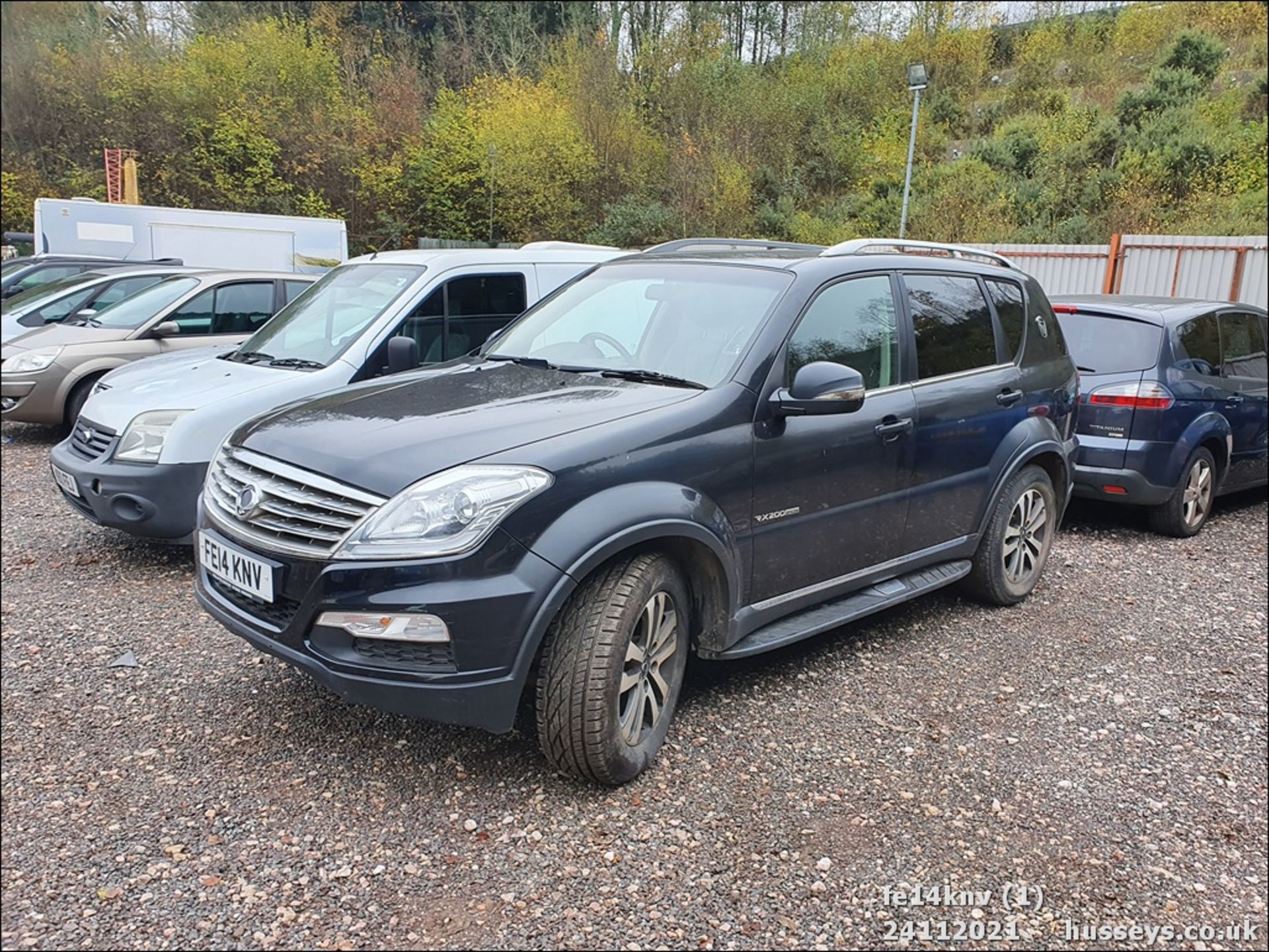 14/14 SSANGYONG REXTON EX AUTO - 1998cc 5dr Estate (Black) - Image 2 of 31