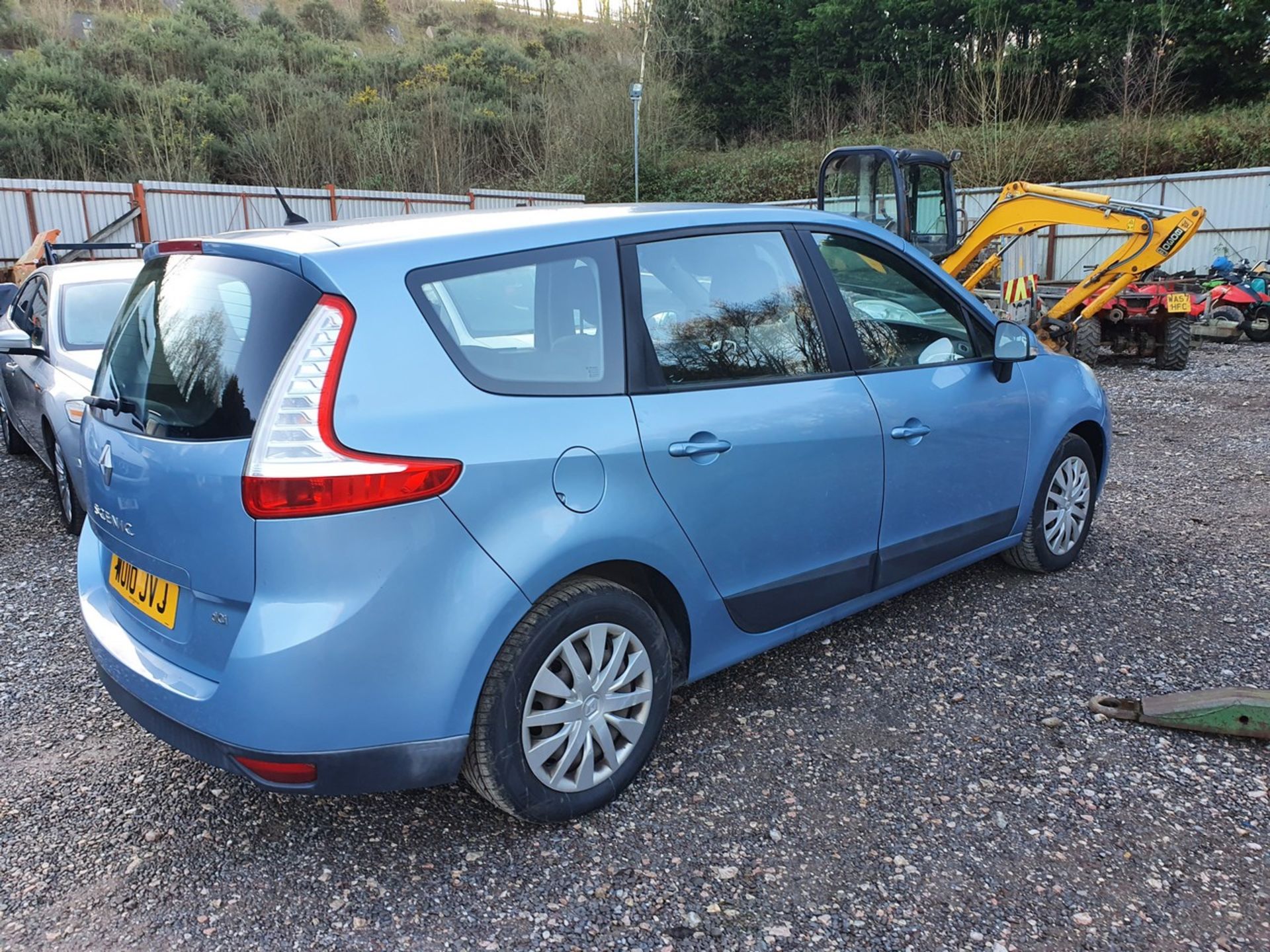 10/10 RENAULT GR SCENIC EXPR-N DCI 106 - 1461cc 5dr MPV (Blue, 136k) - Image 14 of 20