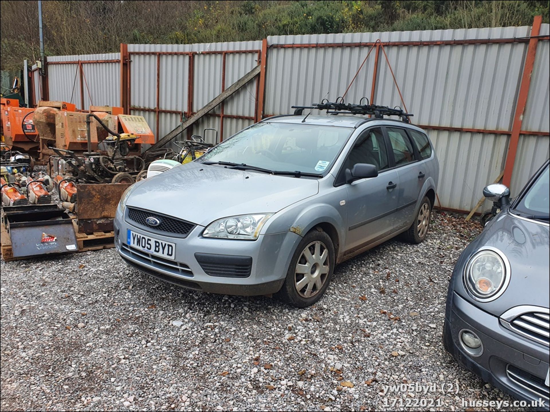 05/05 FORD FOCUS LX T - 1596cc 5dr Estate (Silver, 99k) - Image 2 of 23
