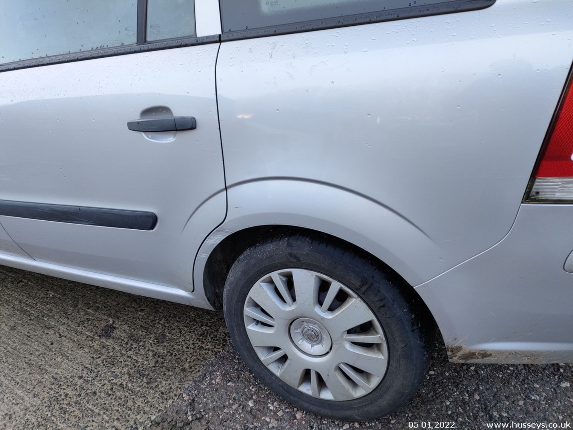 08/08 VAUXHALL ZAFIRA LIFE - 1598cc 5dr MPV (Silver, 86k) - Image 18 of 50