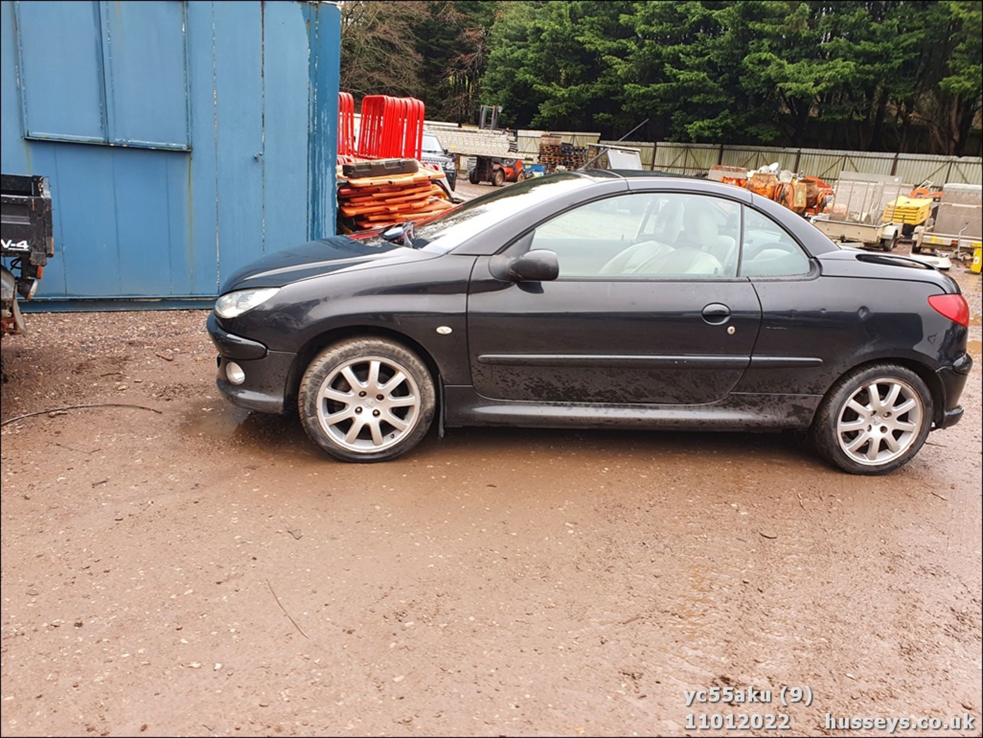 05/55 PEUGEOT 206 CC ALLURE HDI - 1560cc 2dr Convertible (Black, 100k) - Image 10 of 28