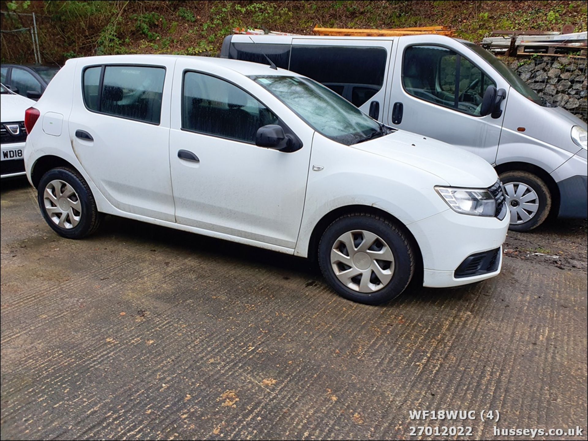 18/18 DACIA SANDERO AMBIANCE SCE - 998cc 5dr Hatchback (White, 49k) - Image 4 of 25