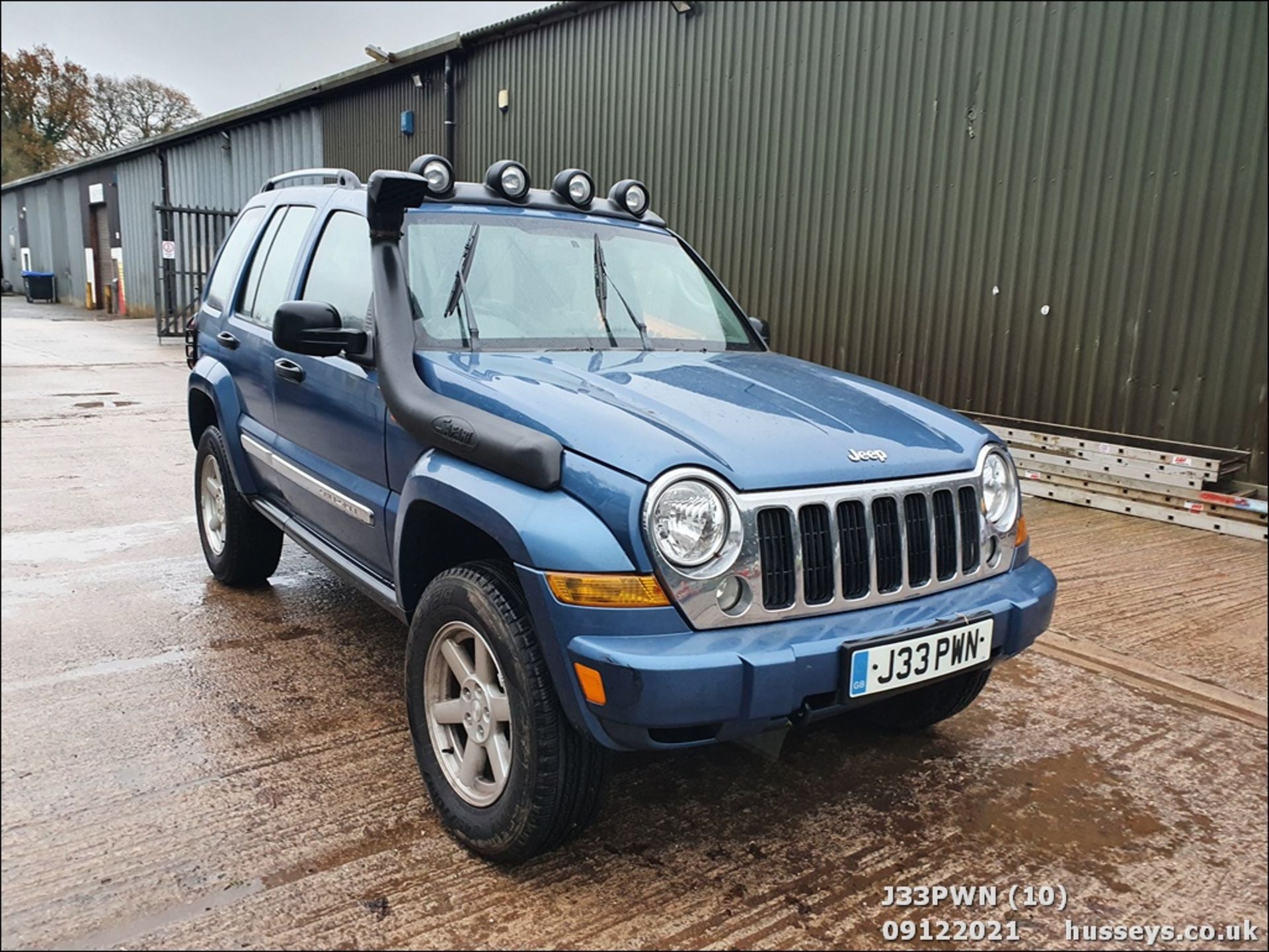 2005 JEEP CHEROKEE LIMITED CRD A - 2766cc 5dr Estate (Blue, 174k) - Image 10 of 28