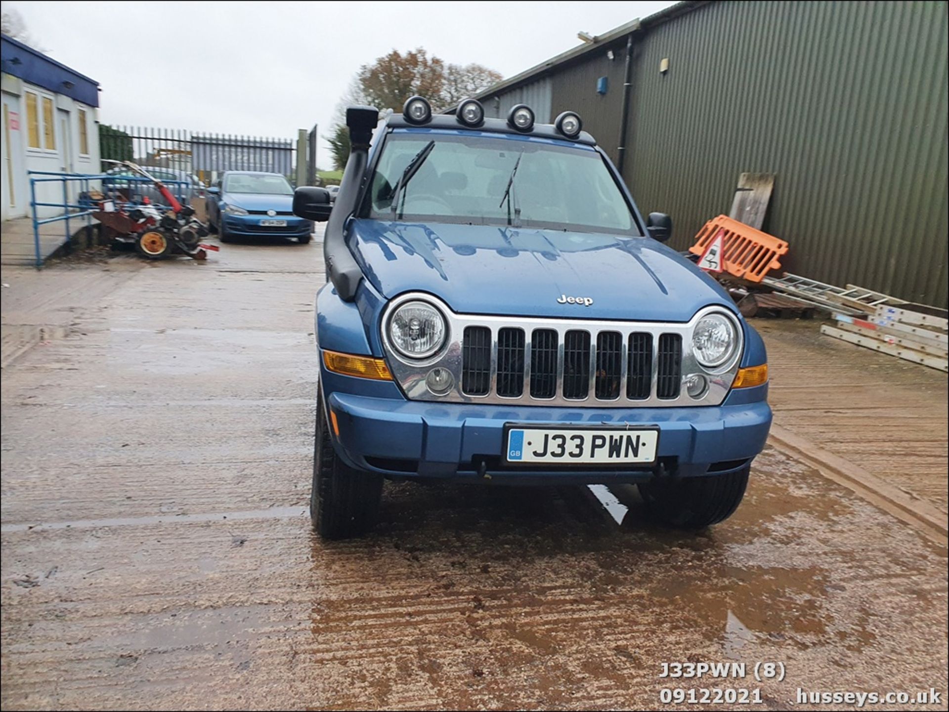 2005 JEEP CHEROKEE LIMITED CRD A - 2766cc 5dr Estate (Blue, 174k) - Image 8 of 28