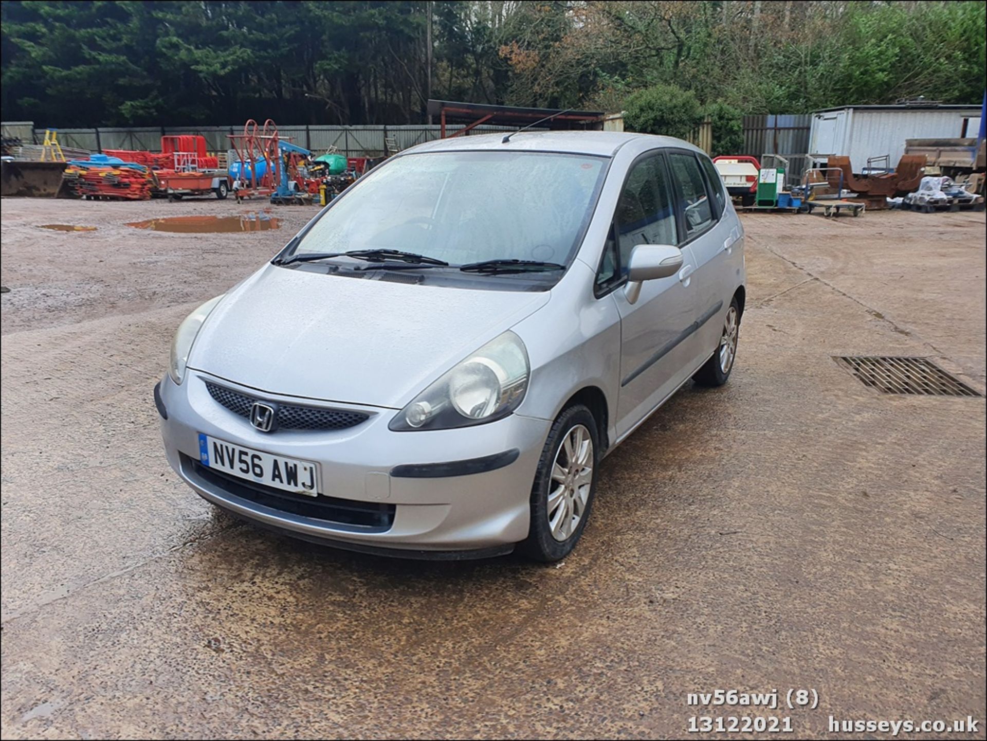 06/56 HONDA JAZZ SE - 1339cc 5dr Hatchback (Silver, 87k) - Image 8 of 43