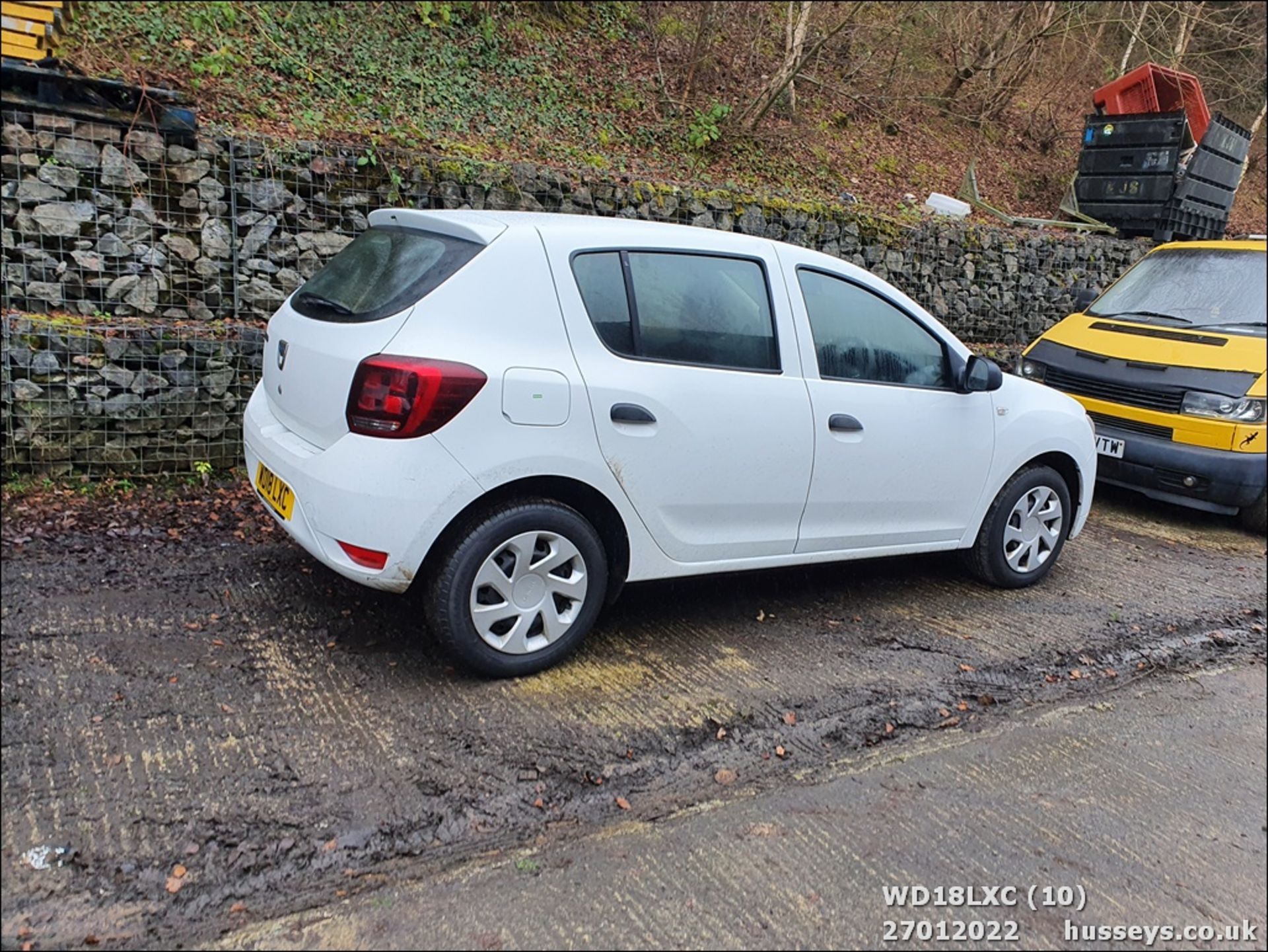 18/18 DACIA SANDERO AMBIANCE SCE - 998cc 5dr Hatchback (White, 83k) - Image 10 of 31